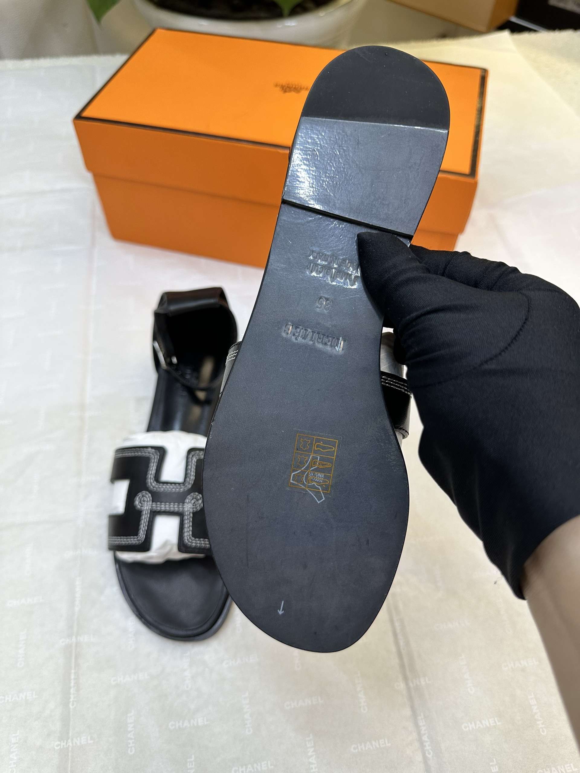 Giày Hermes Santorini Sandal Siêu Cấp Màu Đen Size 35