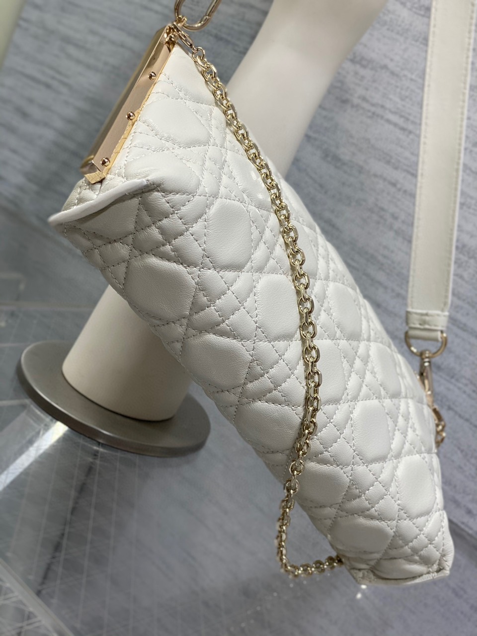 Túi Xách Dior CLub Siêu Cấp màu trắng Size 27cm 9273