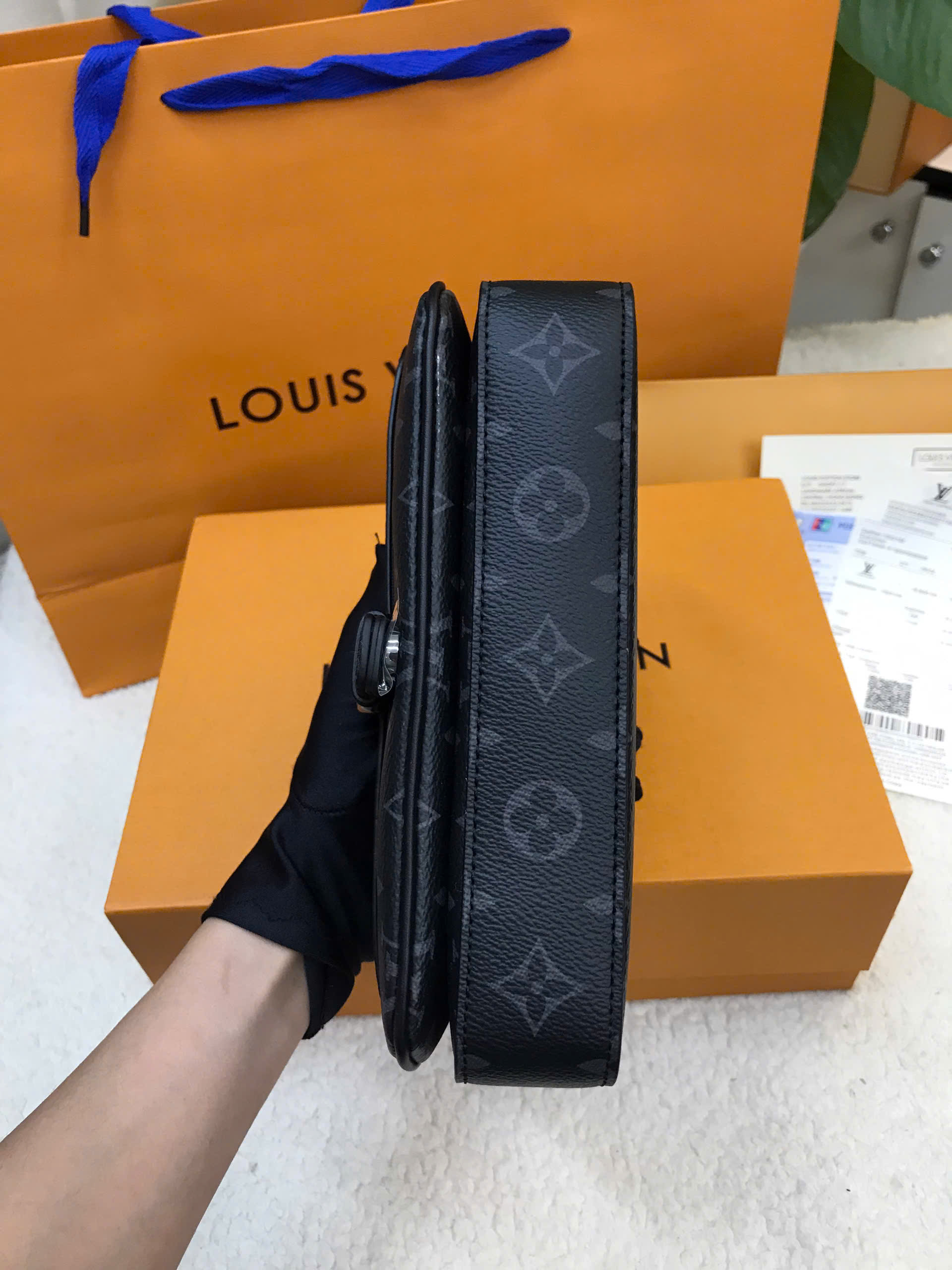 Túi LV Montsouris Vip Màu Đen Size 22cm M83567