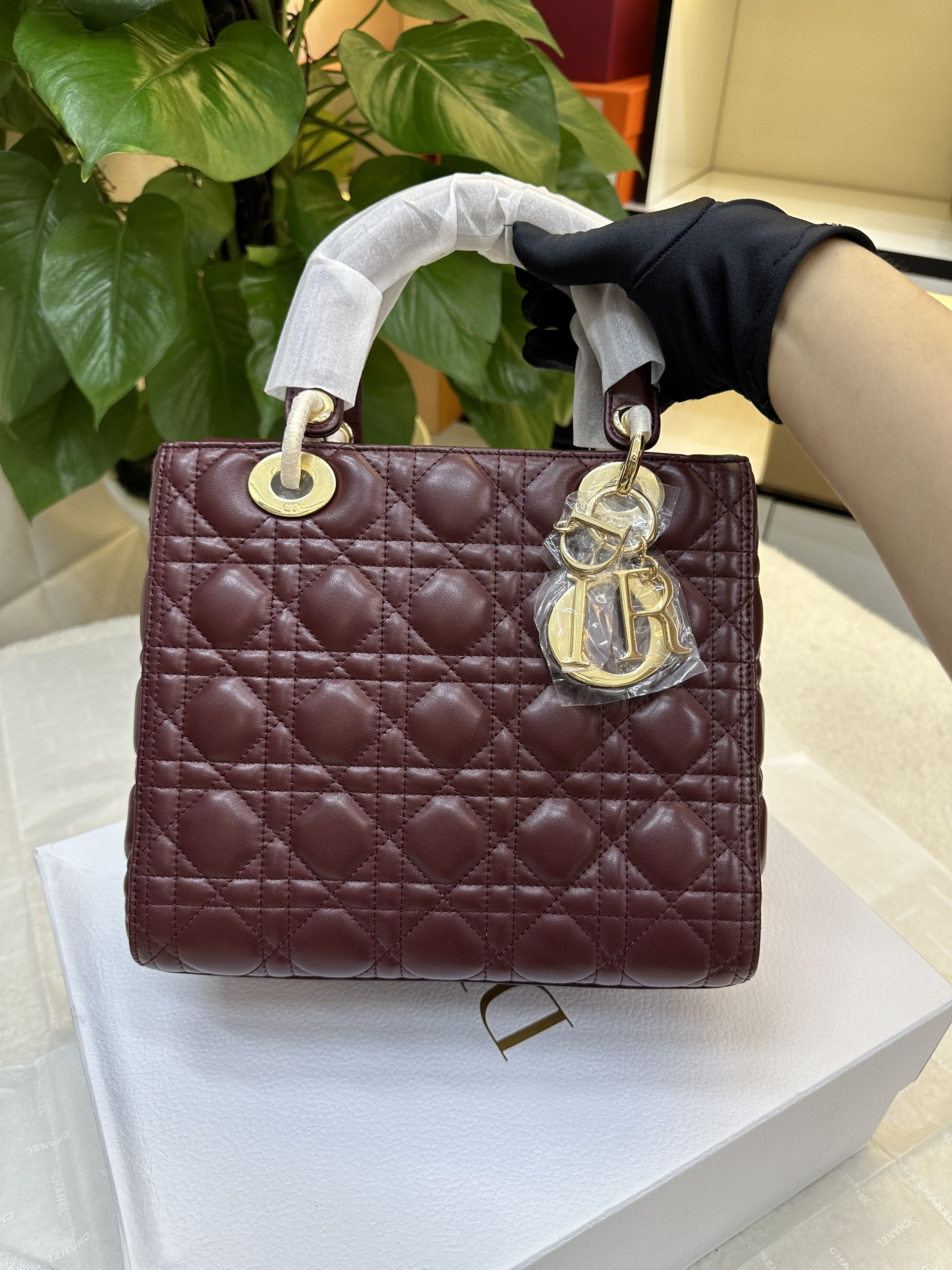 Túi Medium Lady Dior Red Bag Siêu Cấp Màu Đỏ Size 24cm