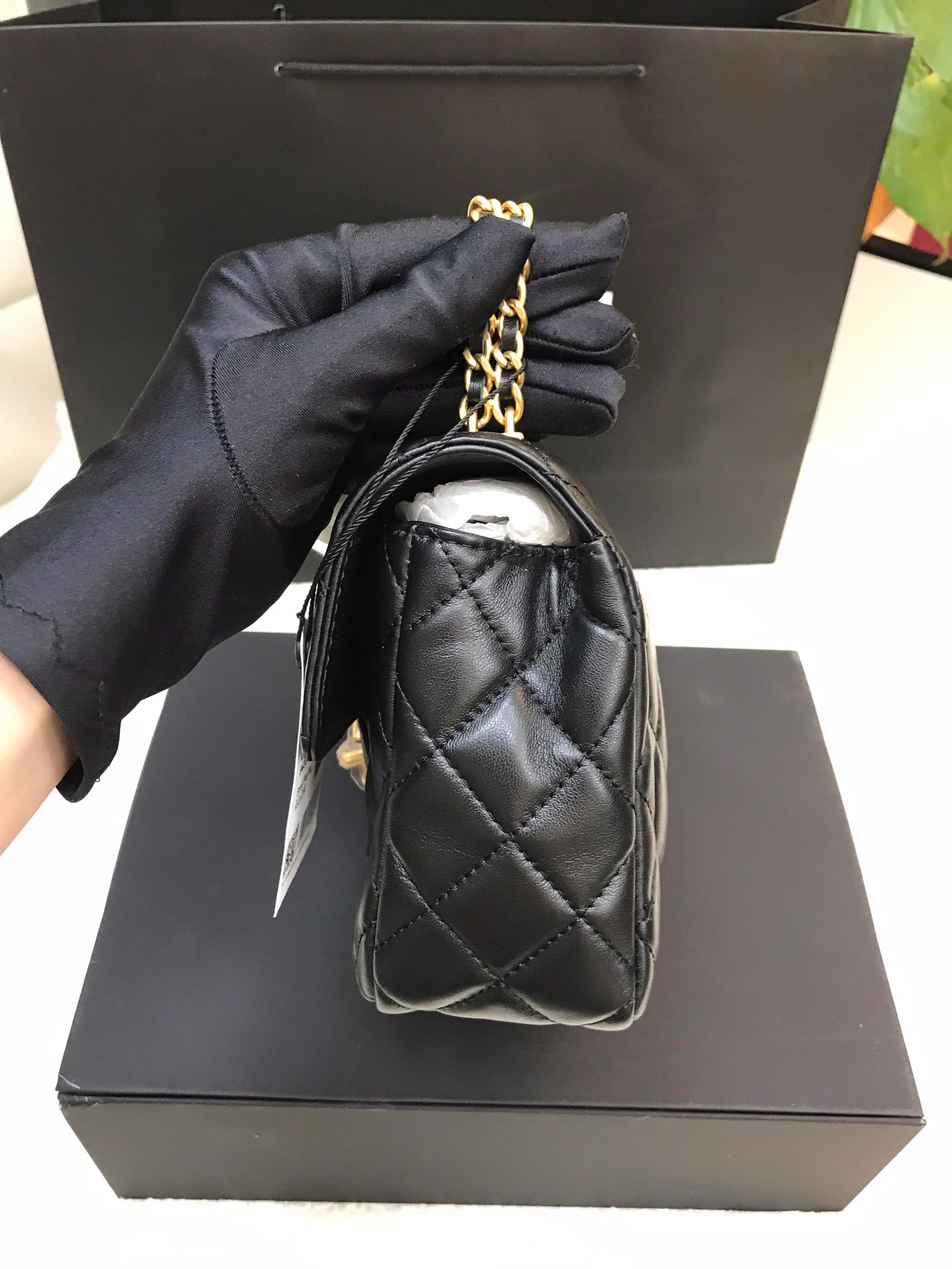 Túi Chanel Charm Black Vip Màu Đen Size 20.5cm