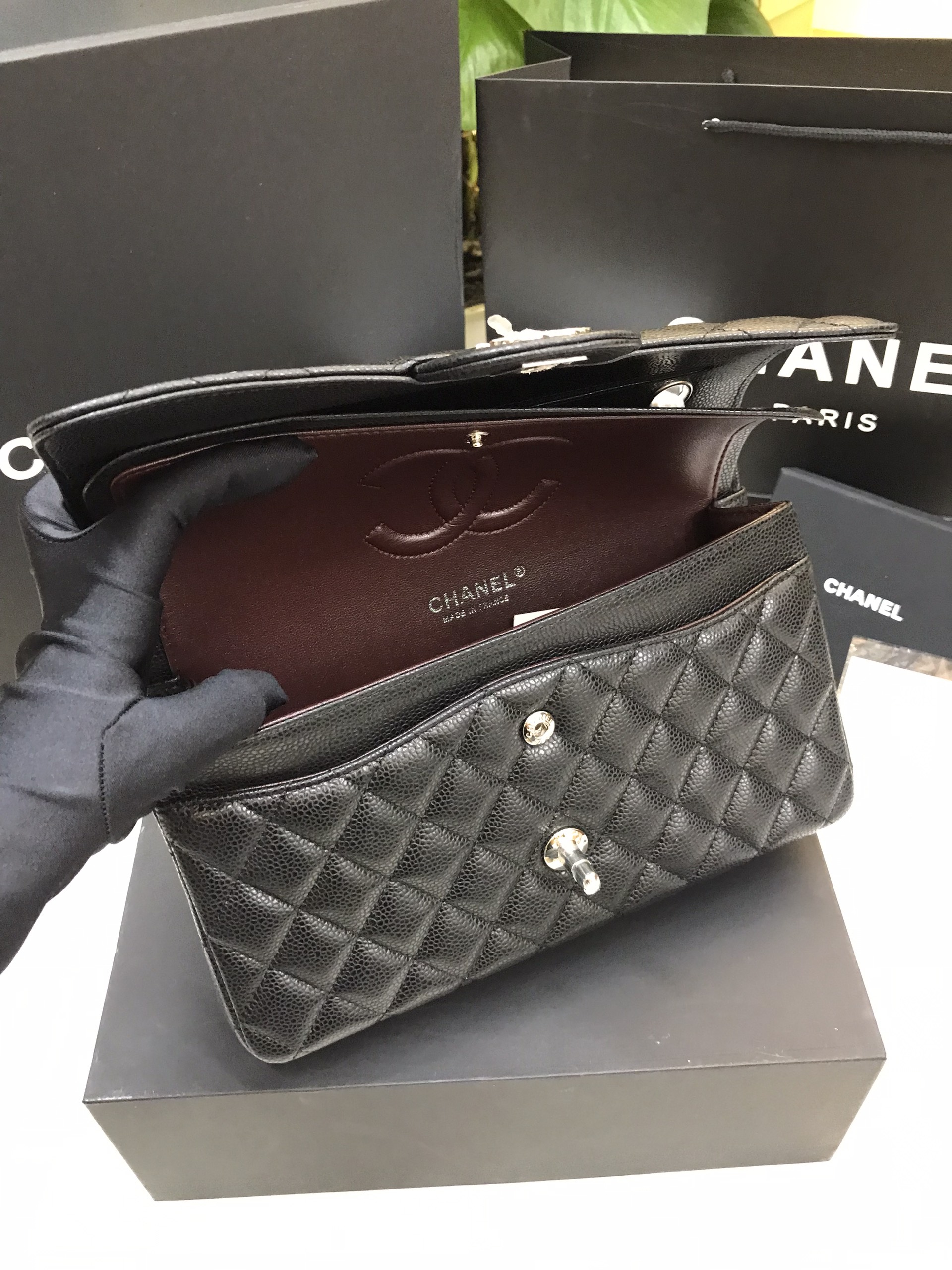 Túi Chanel Classic Flap Super Màu Đen Da Hạt Size 23cm