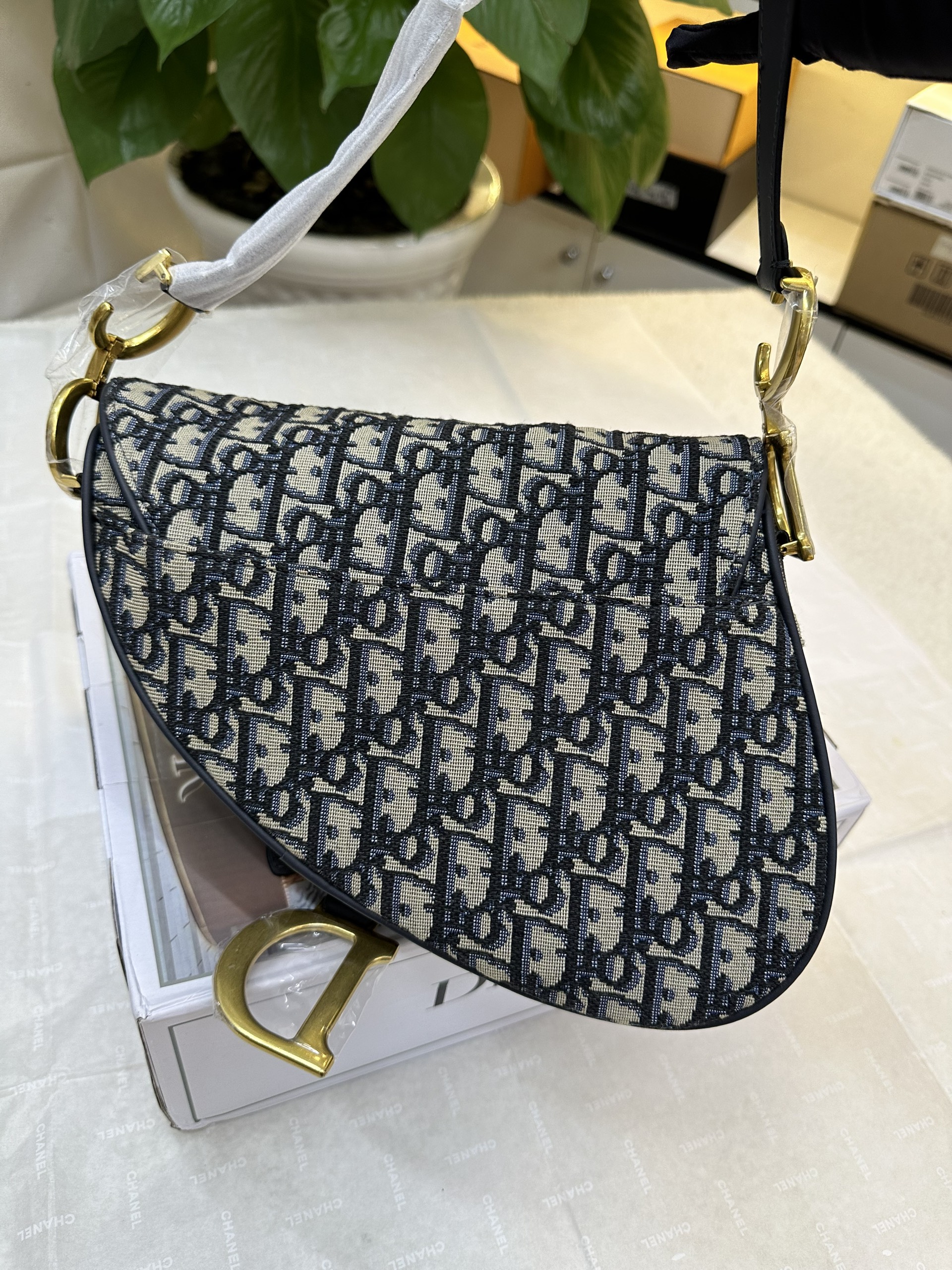 Túi Dior Saddle Bag With Strap Super Màu Xanh Đen Size 25.5cm