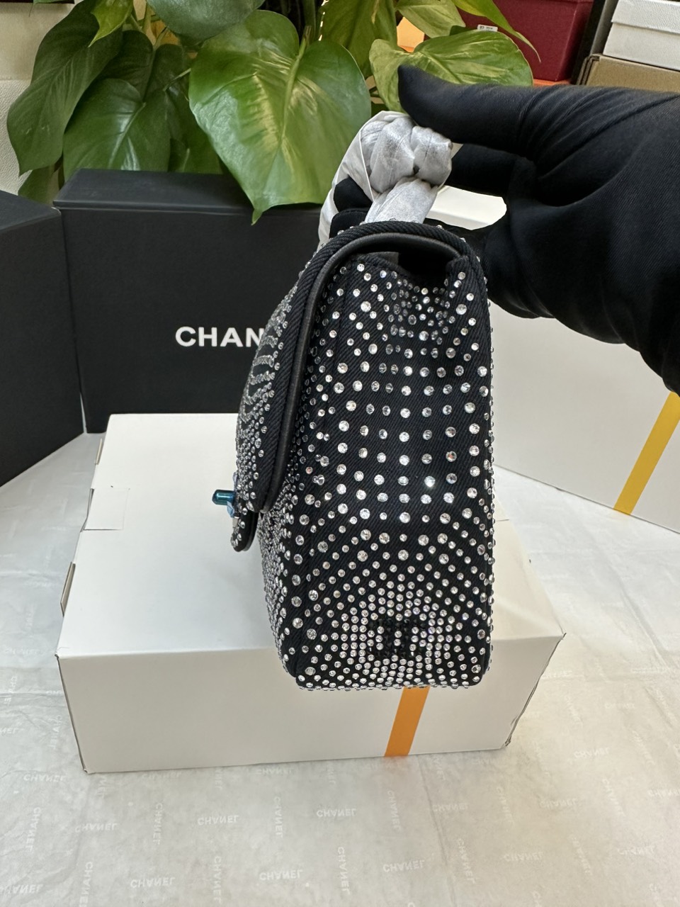Túi Chanel Evening Bag Velvet Diamante & Ruthenium-Finish Metal Black & Silver Siêu Cấp Size 21cm