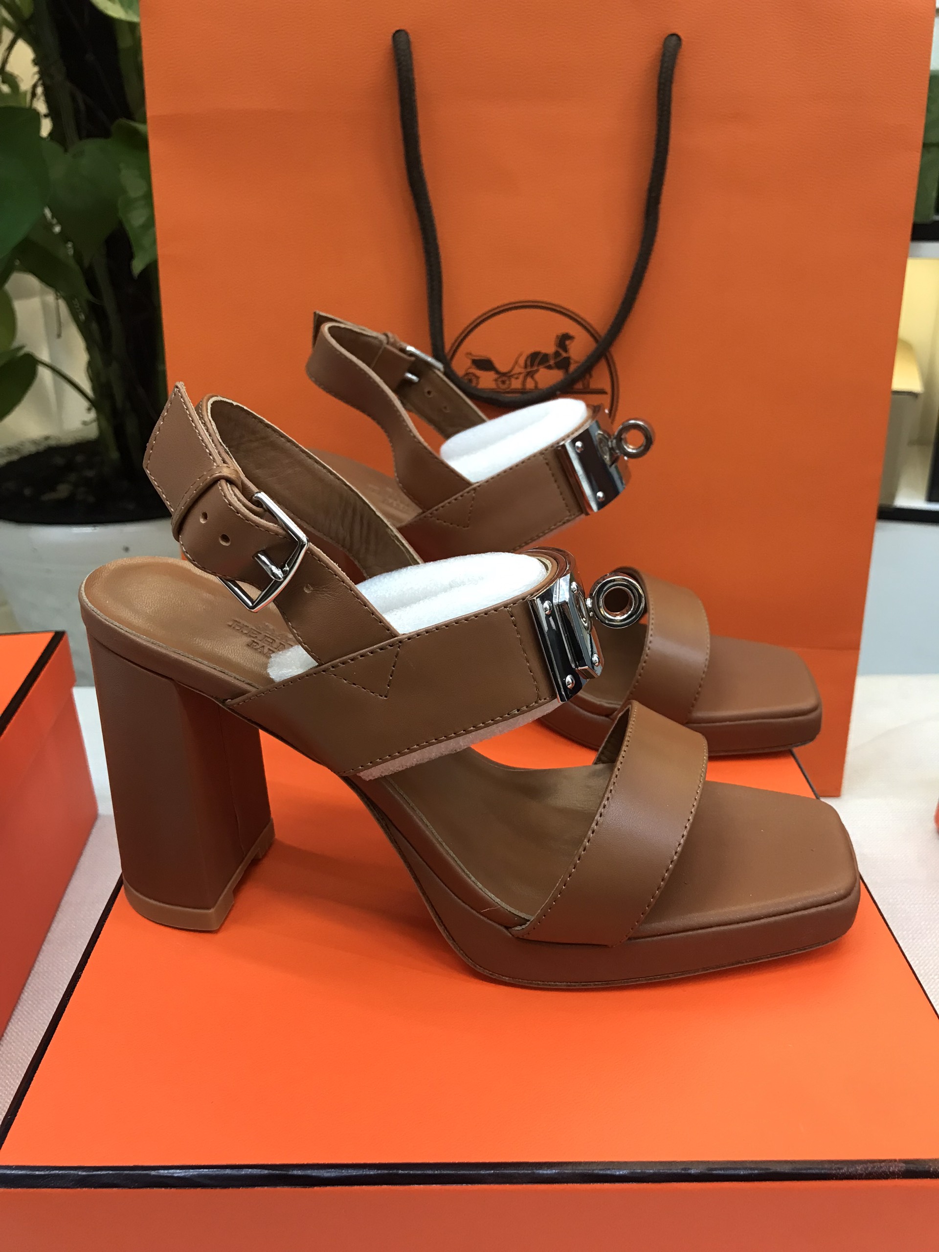 Giày Hermes Ilona 90 Sandal Siêu Cấp Màu Nâu Size 39