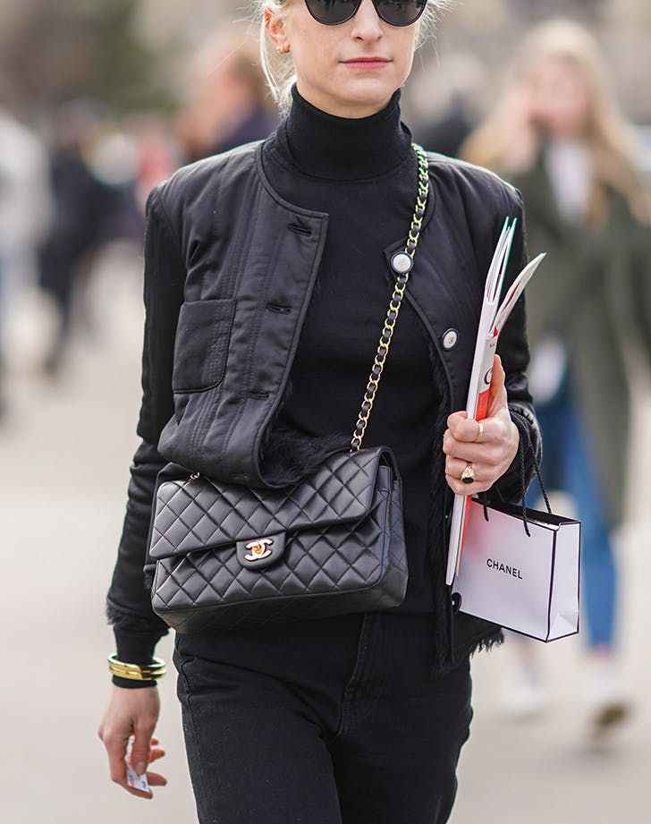 Túi Xách Chanel Classic Super Da Lì Màu Đen Khóa Vàng Size 26cm