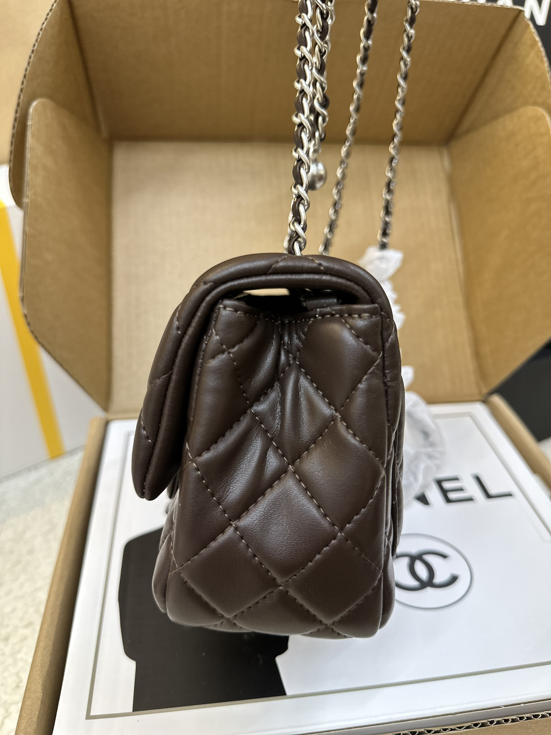 Túi Chanel Flap Màu Nâu Đen Size 17cm