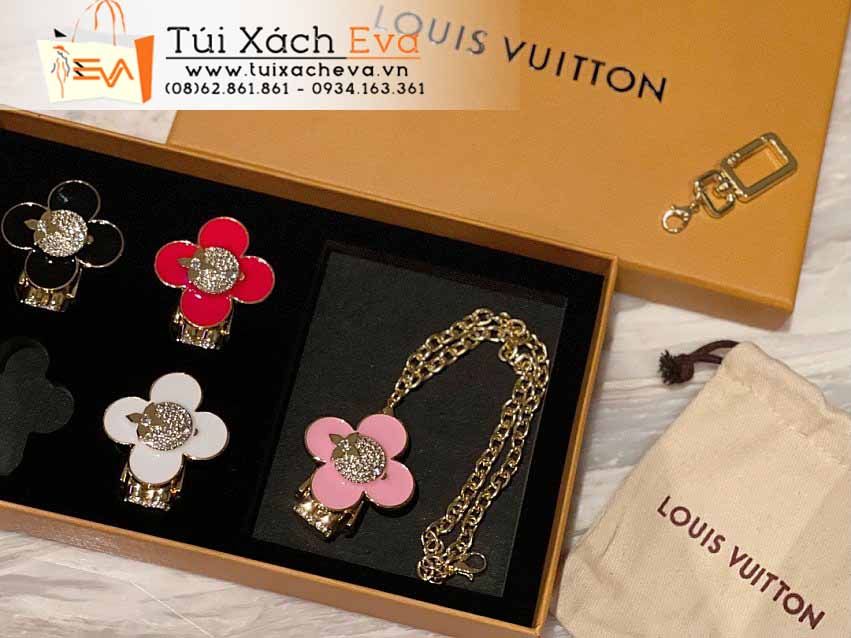Dây Chuyền LV Vivienne Siêu Cấp Màu Vàng Đẹp.
