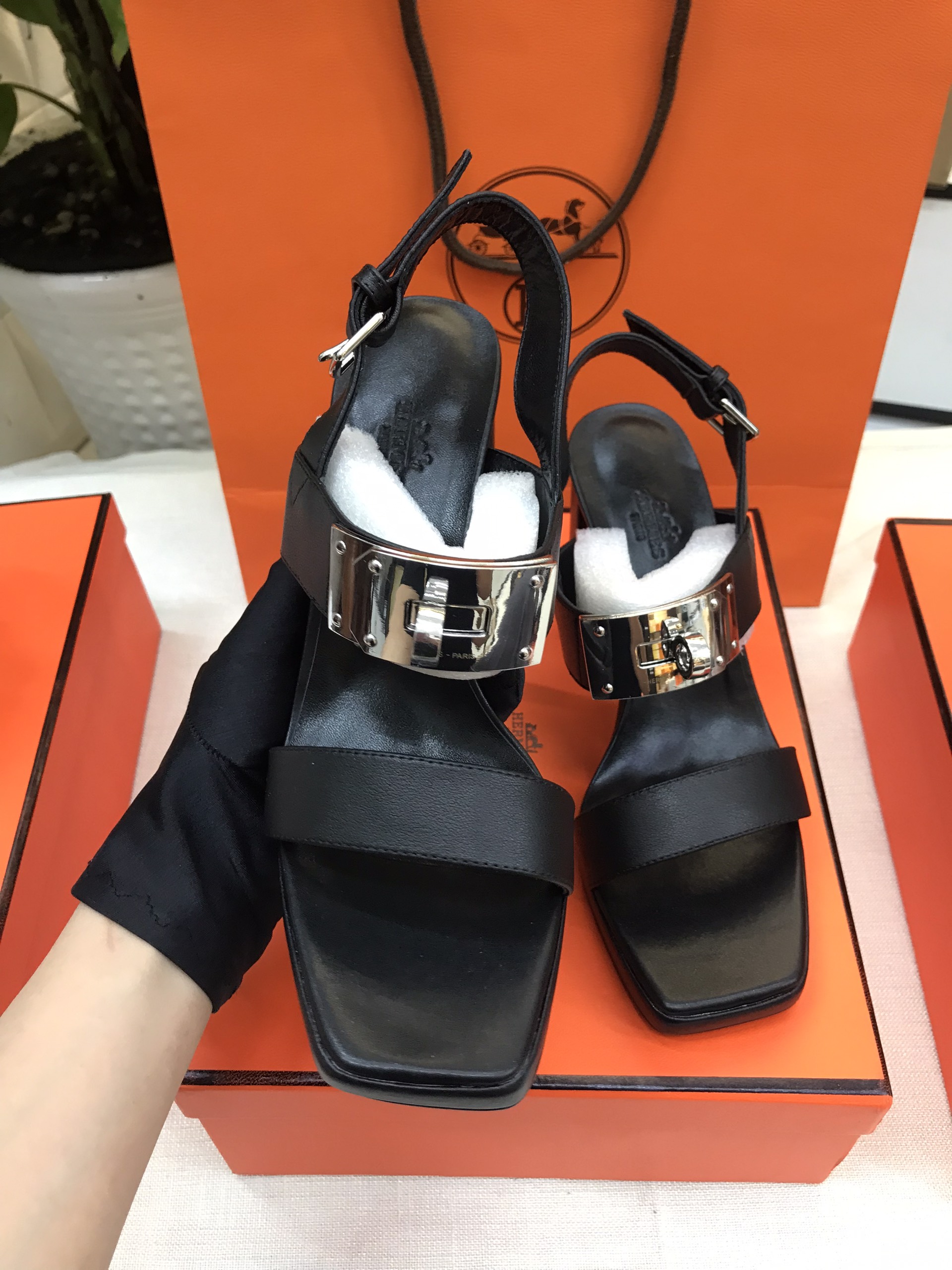 Giày Hermes Ilona 90 Sandal Siêu Cấp Màu Đen Size 39