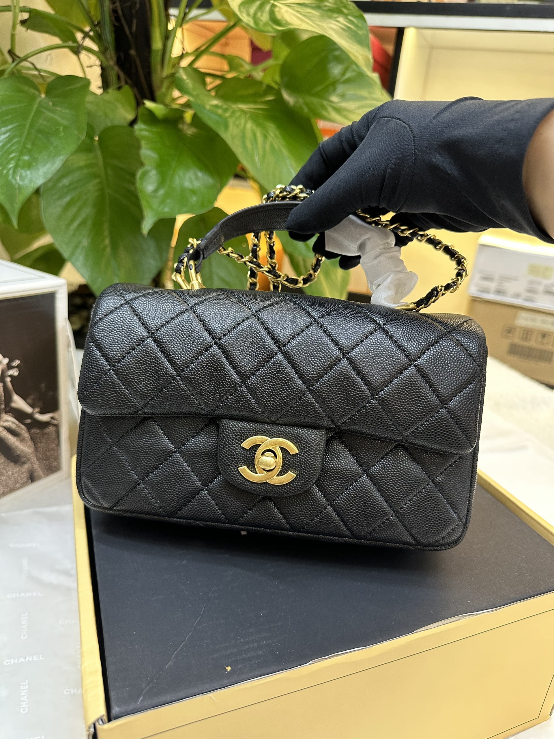 Túi Chanel Mini 8 Hadle Caviar Black Super Màu Đen Da Hạt Size 20cm