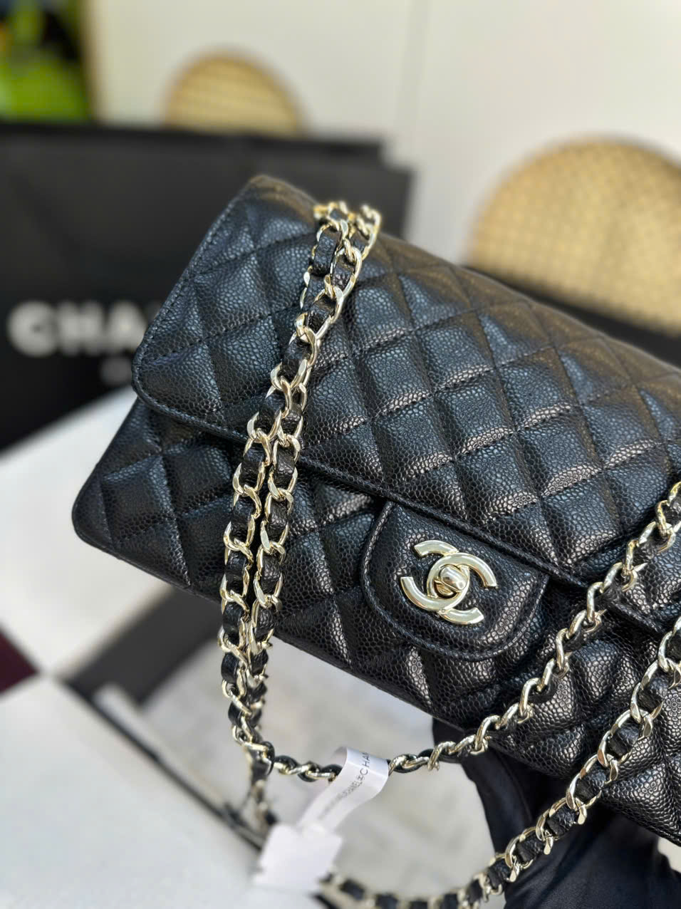 Túi Chanel Classic Flap Super Màu Đen Logo Vàng Nhạt Size 25.5cm