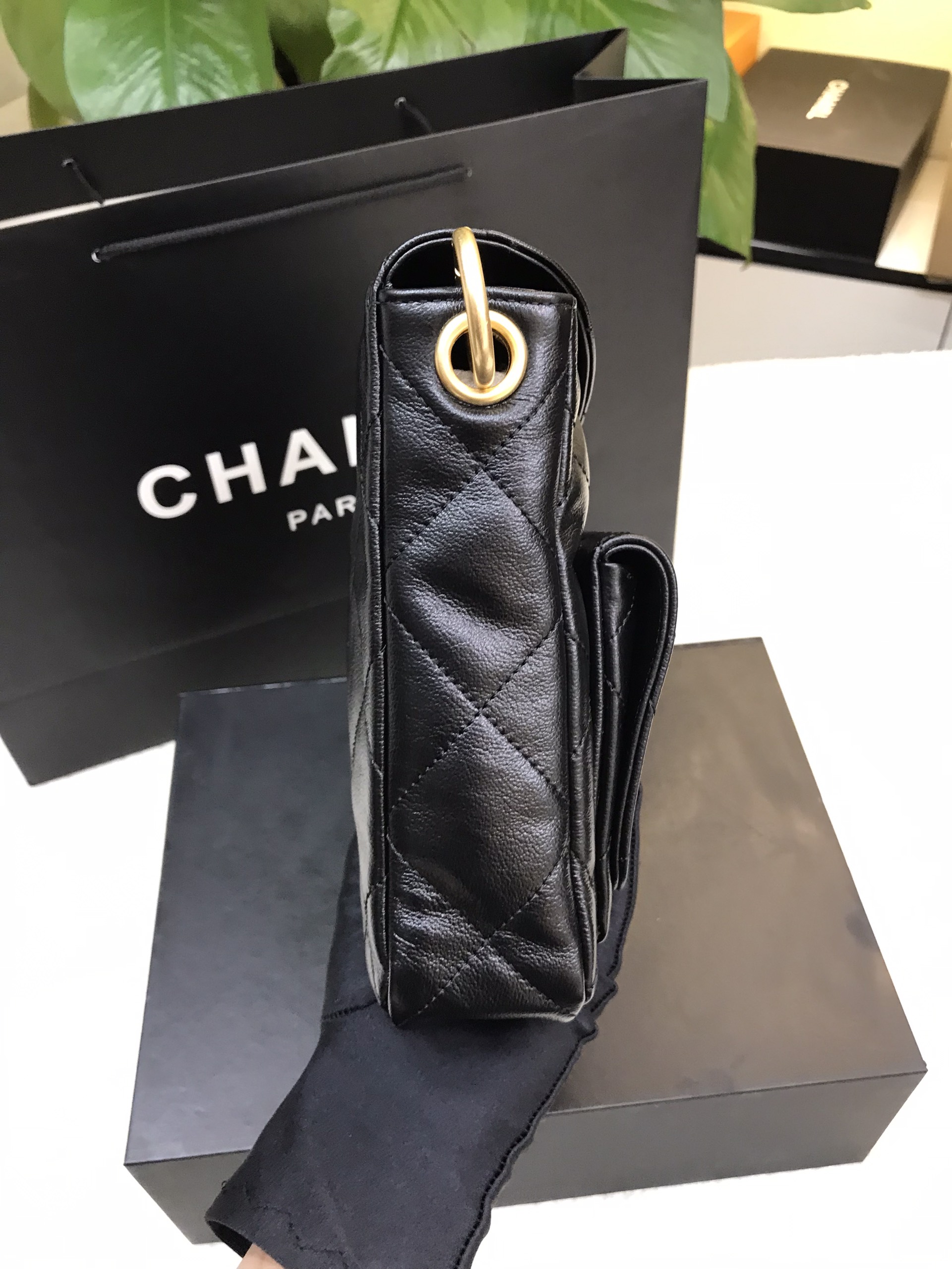 Túi Chanel Hobo VIP Size 24cm AS4743