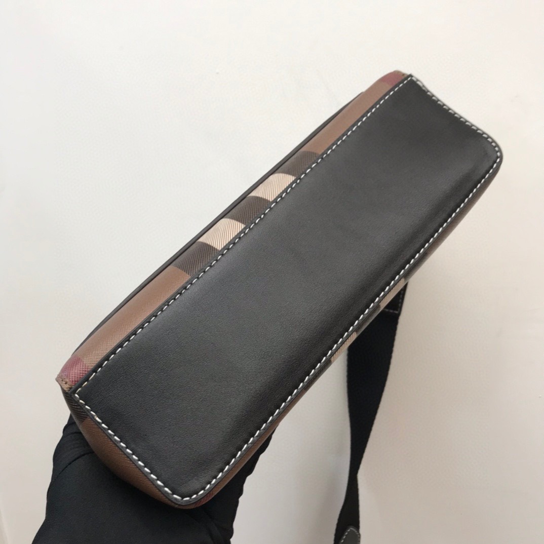 Túi Xách Burberry Siêu Cấp Large Check and Leather Note Bag Size 25 x 8.5 x 18cm