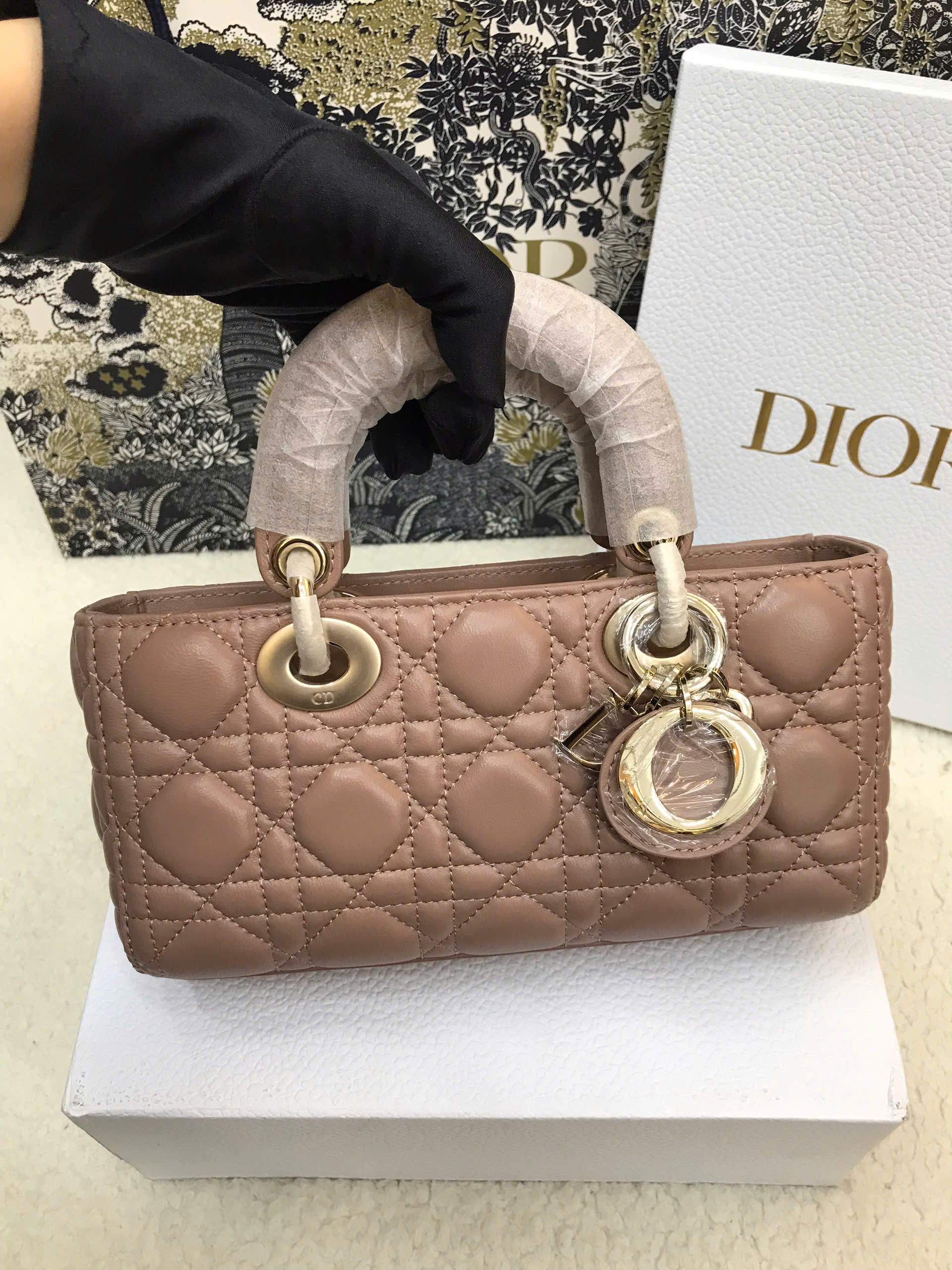 Túi Dior Small Lady D-Joy Bag Pale Pink Cannage Lambskin Siêu Cấp Màu Hồng Size 22cm