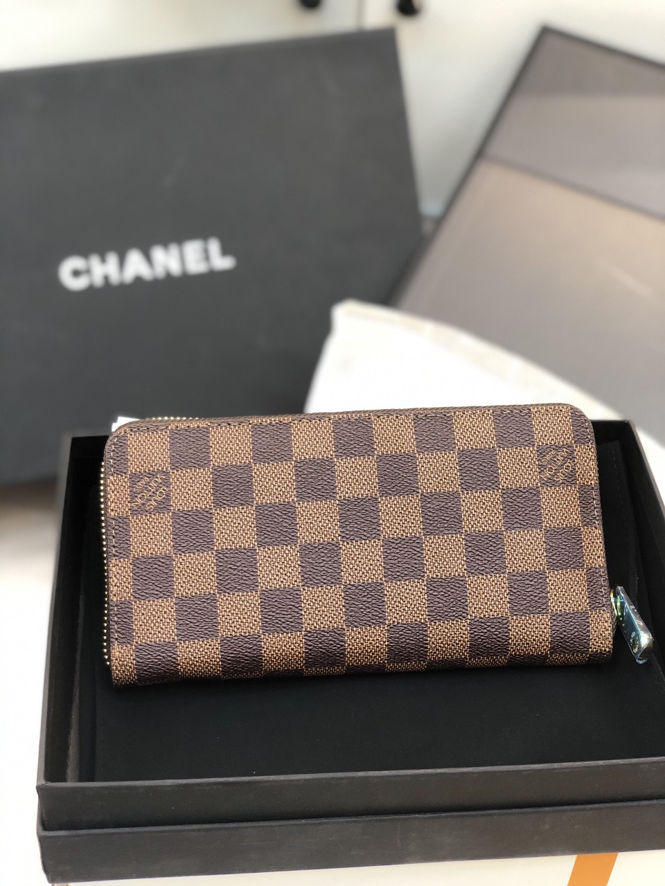 VÍ LV Super Zippy Ô Nâu Khóa Kéo Size 19.5 x 10.5 x 2.5 cm N60046