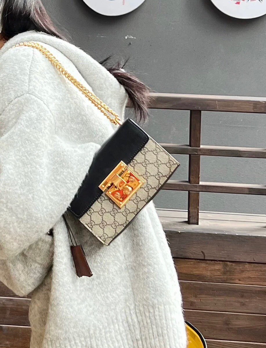 Túi xách Gucci Padlock Super Màu Be Nắp Đen Size 20cm