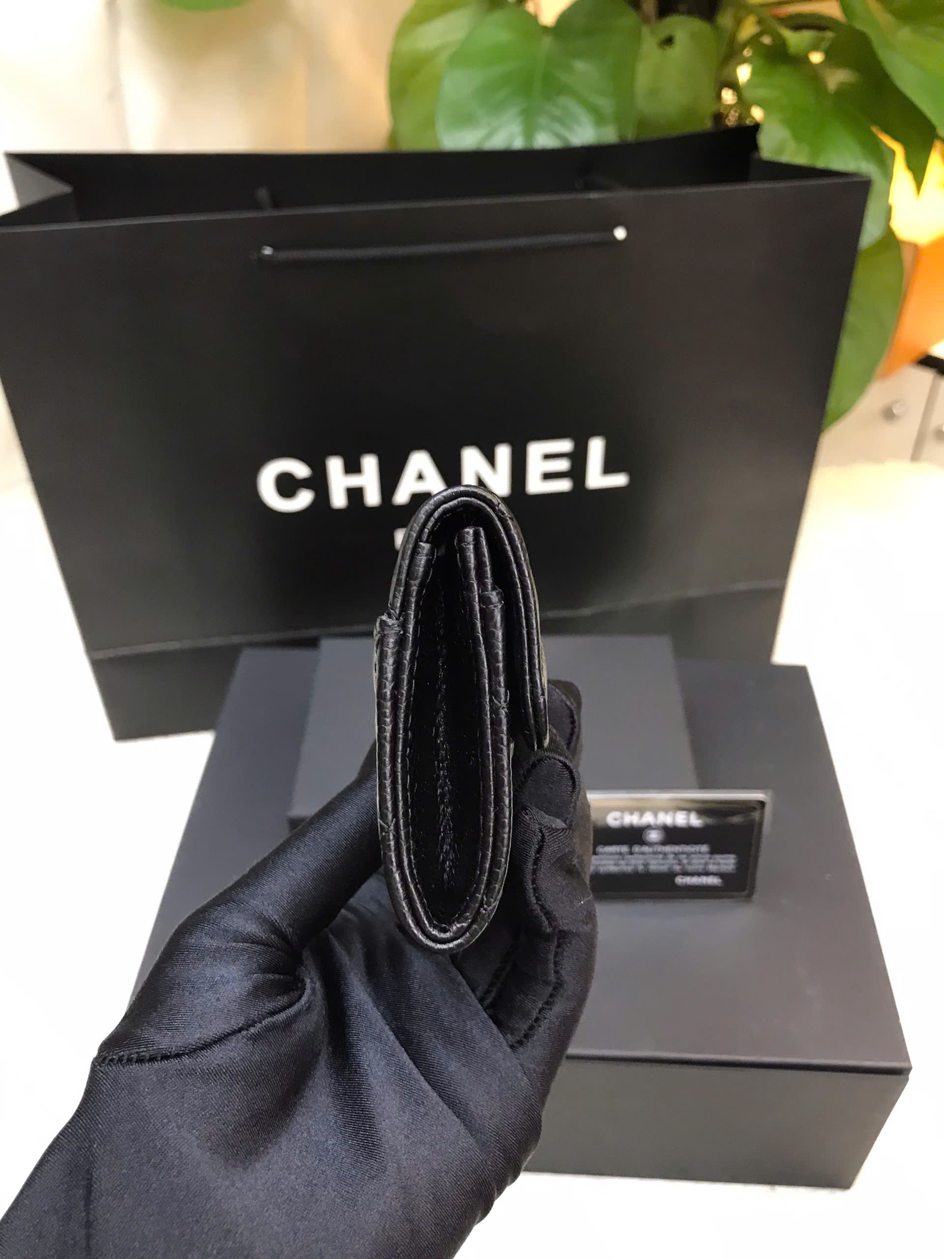 Ví Chanel Classic Flap Card Holder Black Caviar Vip Màu Đen Size 11cm