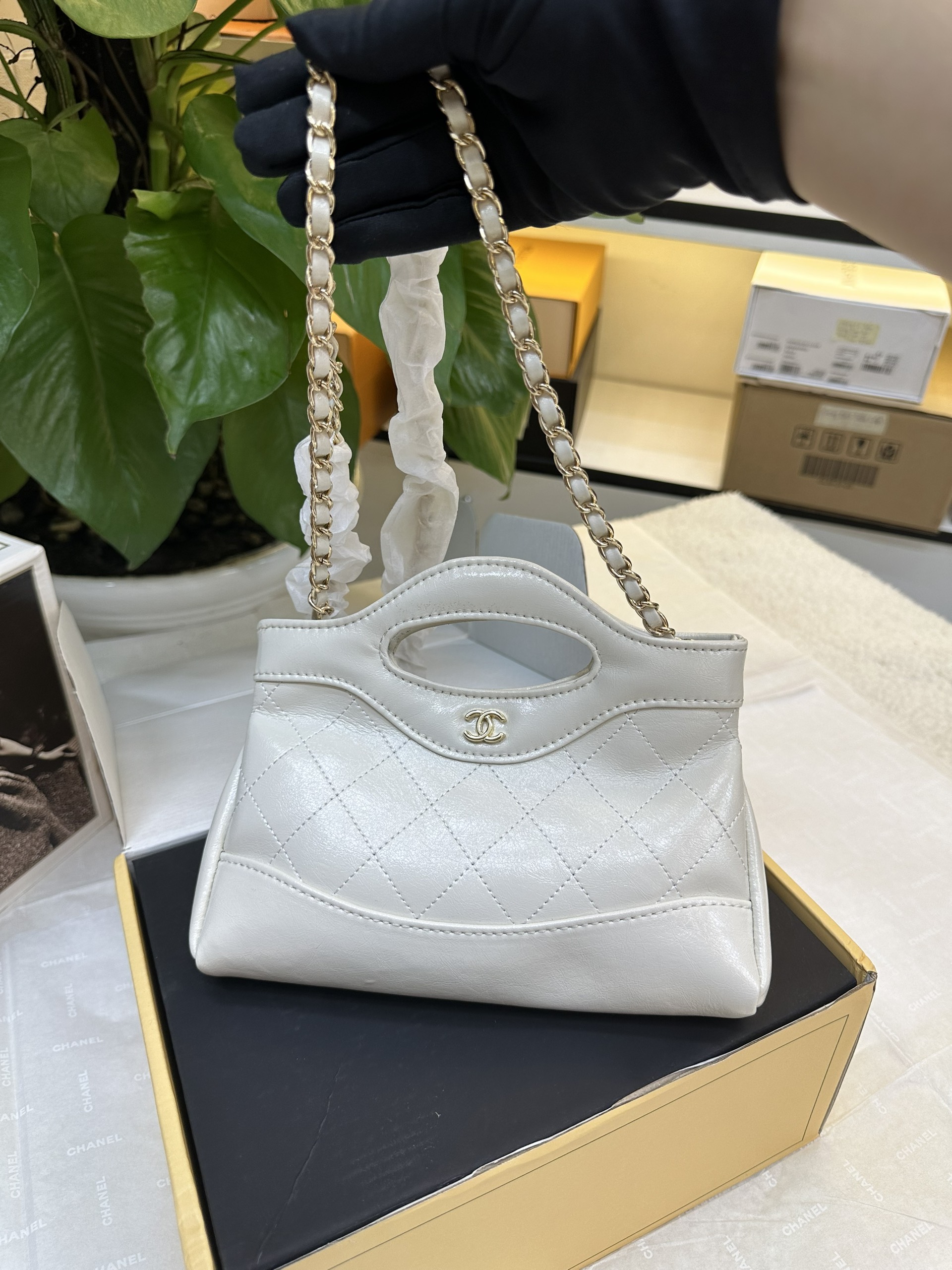 Túi Chanel 24C 31 Mini Nano Bag Super Màu Trắng Size 21cm