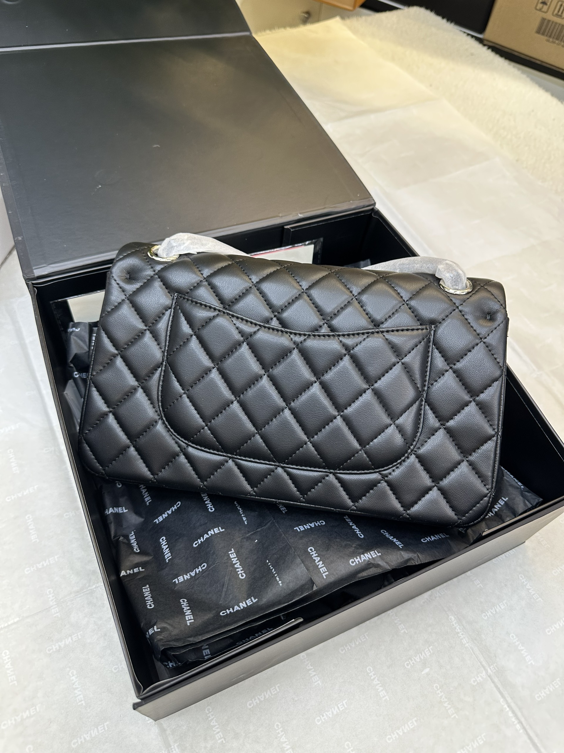 Túi Chanel Classic Super Màu Đen Logo Bạc Size 25cm