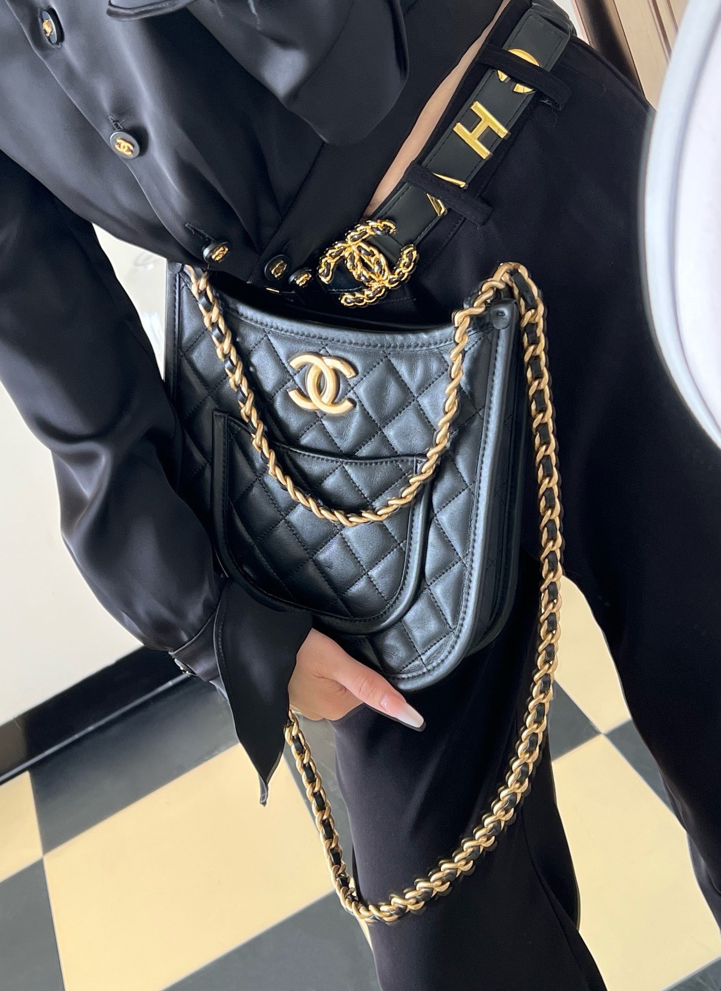 Túi Chanel Hobo Super Màu Đen Size 22cm