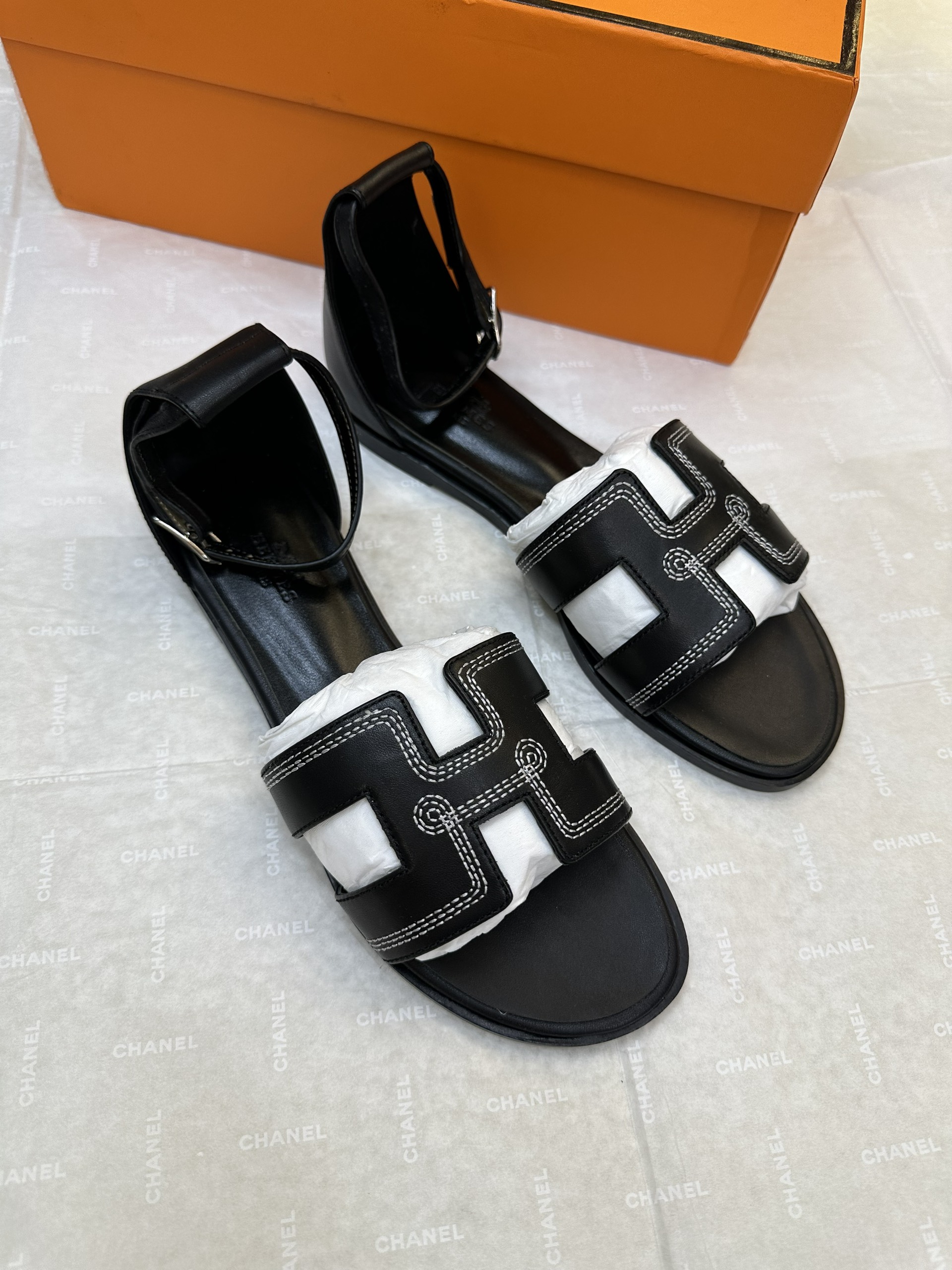 Giày Hermes Santorini Sandal Siêu Cấp Màu Đen Size 35