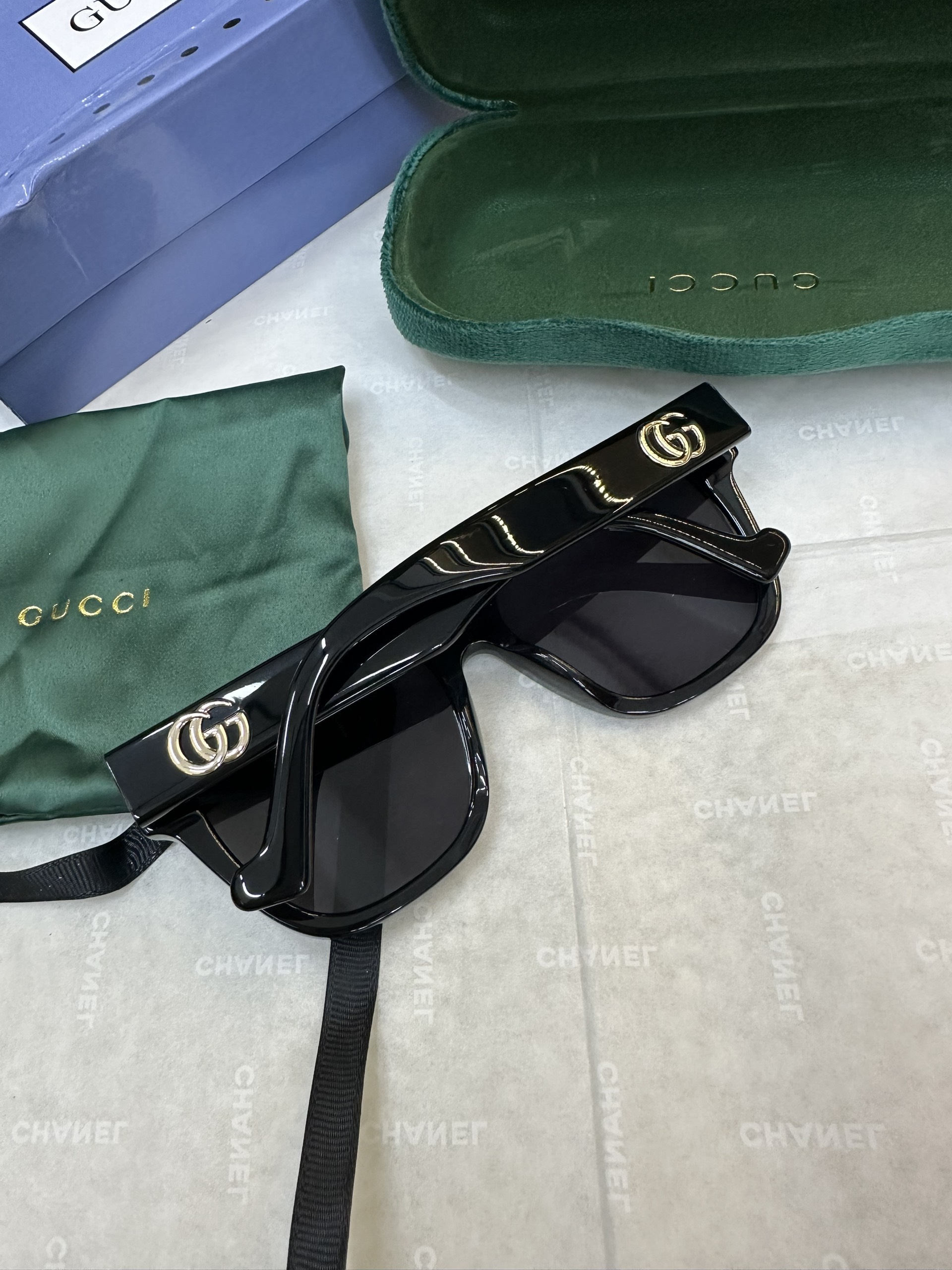 Kính Gucci Siêu Cấp Màu Đen Fullbox