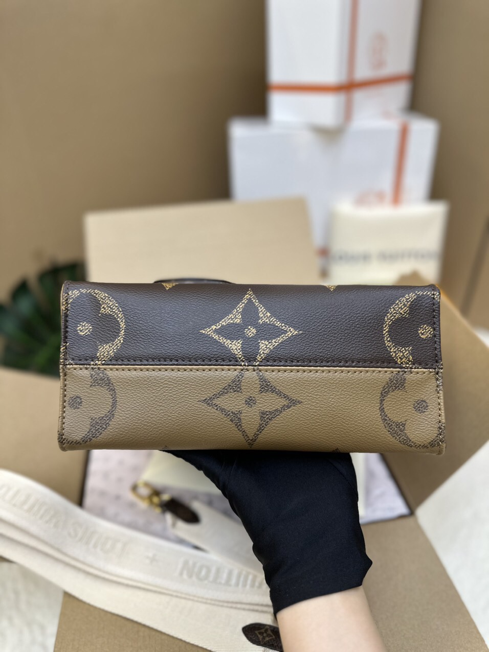 Túi Xách LV OnTheGo PM Màu Nâu Size 25cm M46373