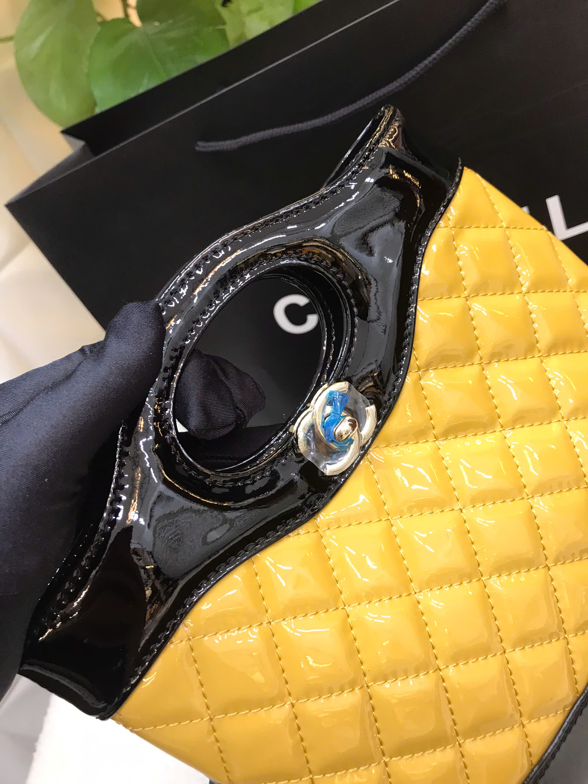 Túi Chanel Mini 31 Bag Patent Black And Yellow Siêu Cấp Size 23cm