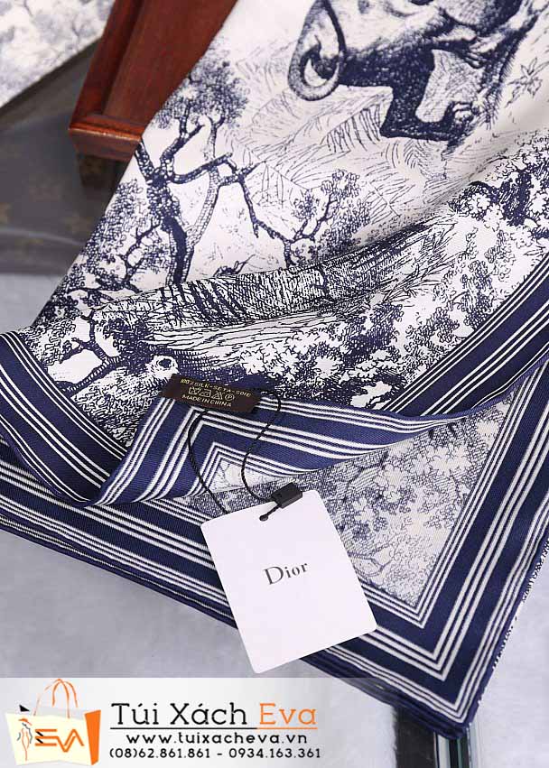 Khăn Dior Siêu Cấp Màu Xanh Đẹp.