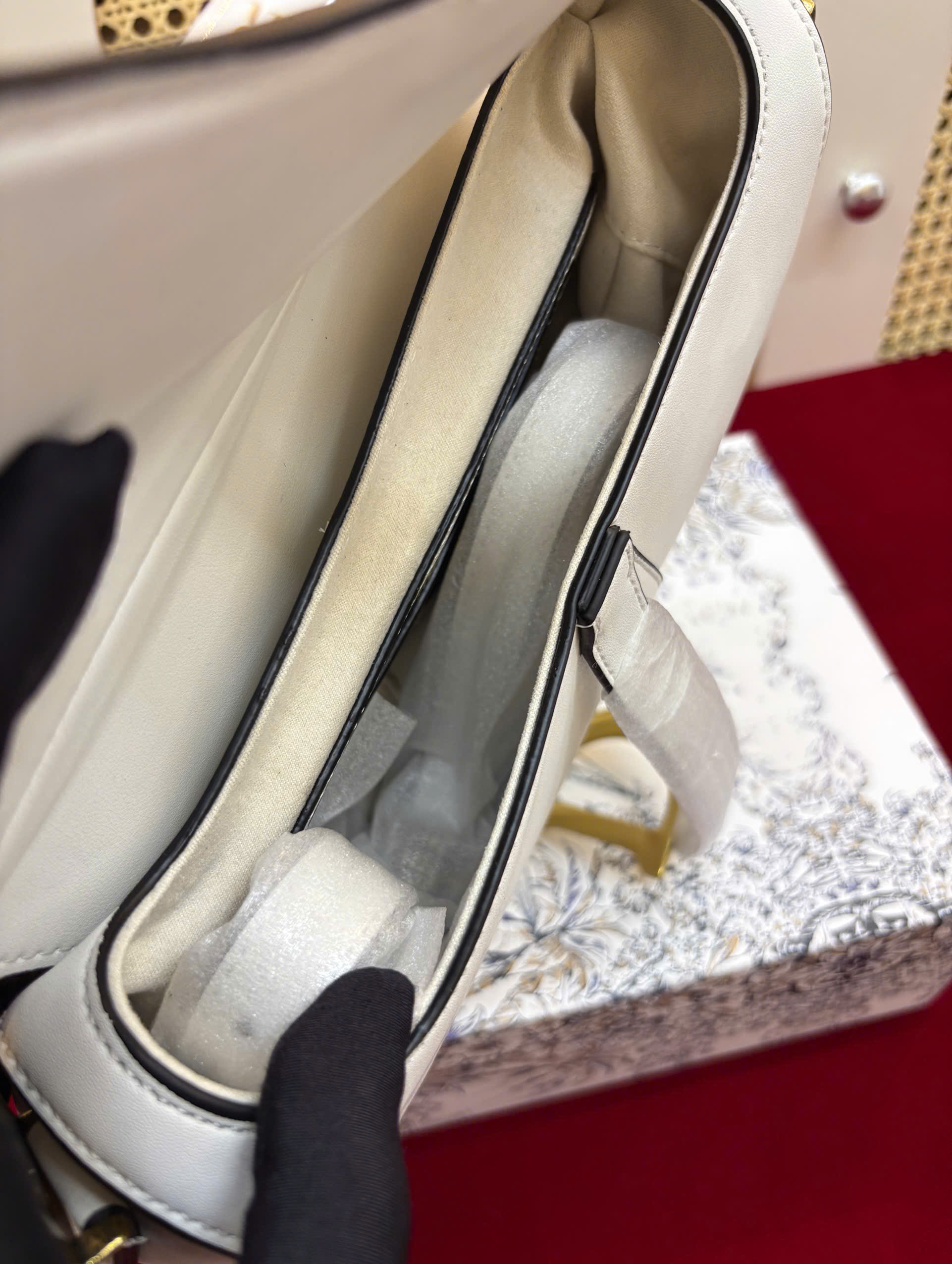 Túi Xách Dior Saddle Bag With Strap Super Màu Trắng Size 25.5cm