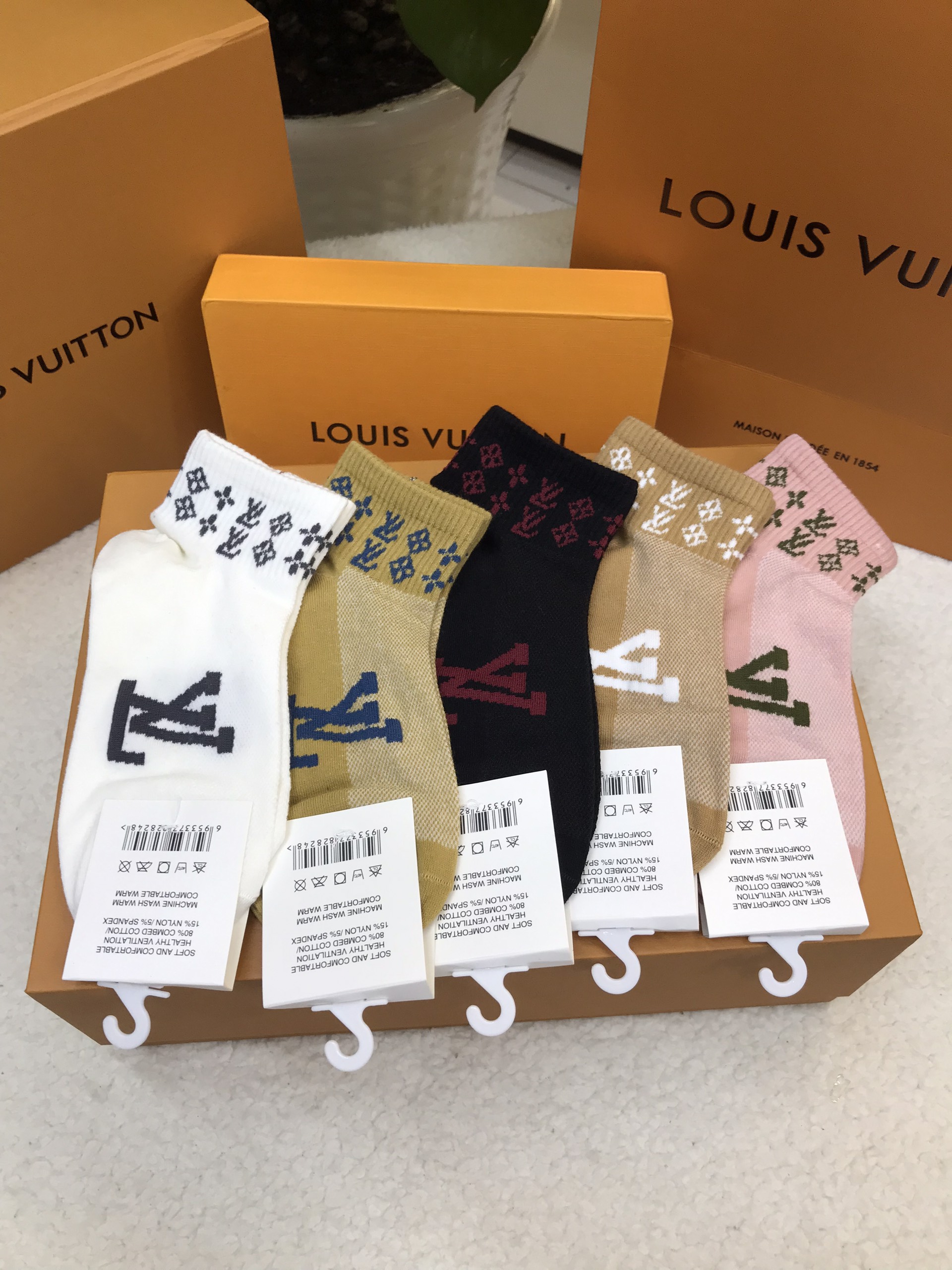 Tổng Về Vớ Louis Vuitton Siêu Cấp