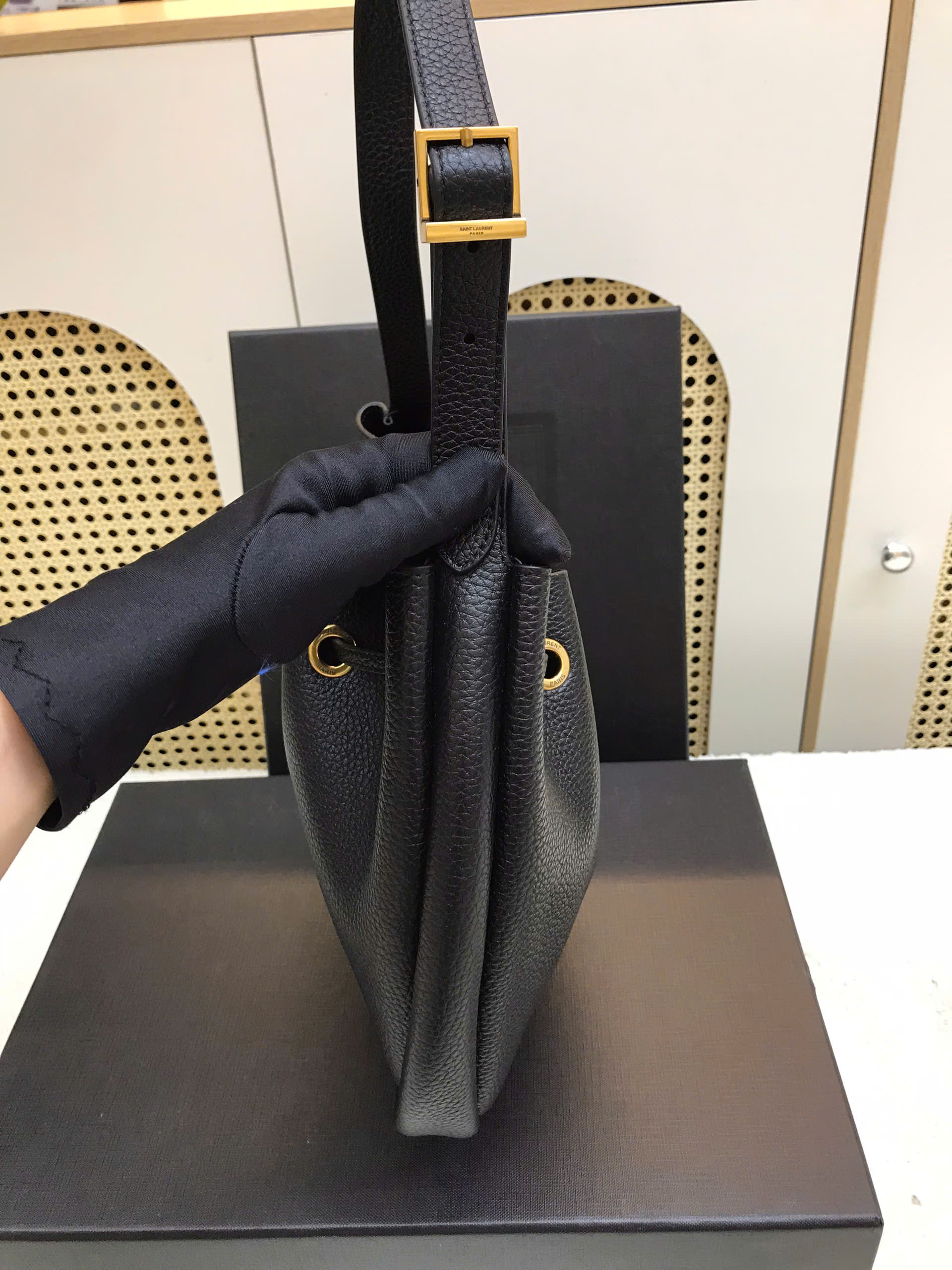 Túi YSL Paris VII Small Hobo In Grained Leather Black Siêu Cấp Size 30cm