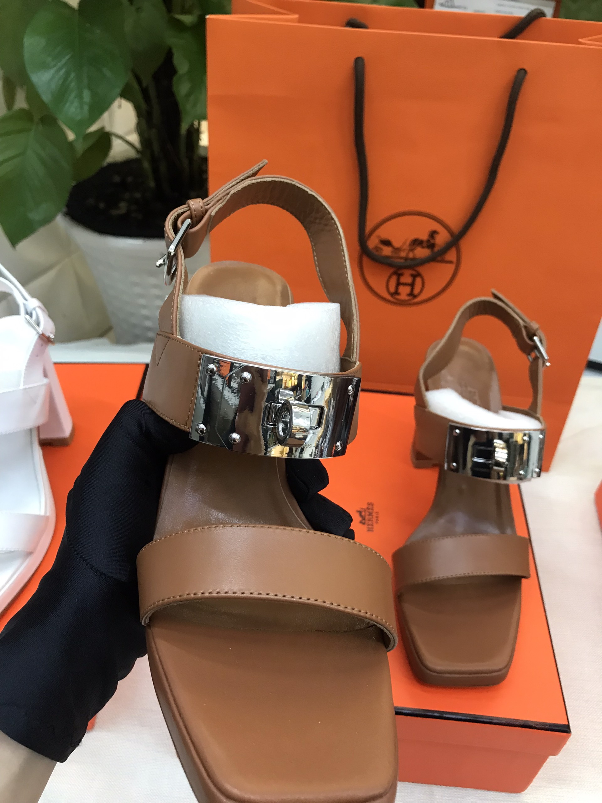 Giày Hermes Ilona 90 Sandal Siêu Cấp Màu Nâu Size 39