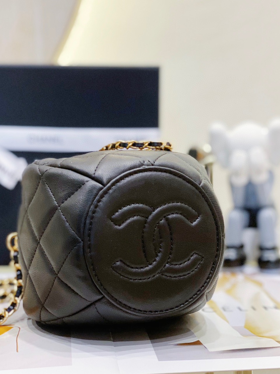 Túi Xách Chanel 23s Bucket Siêu Cấp Màu Đen