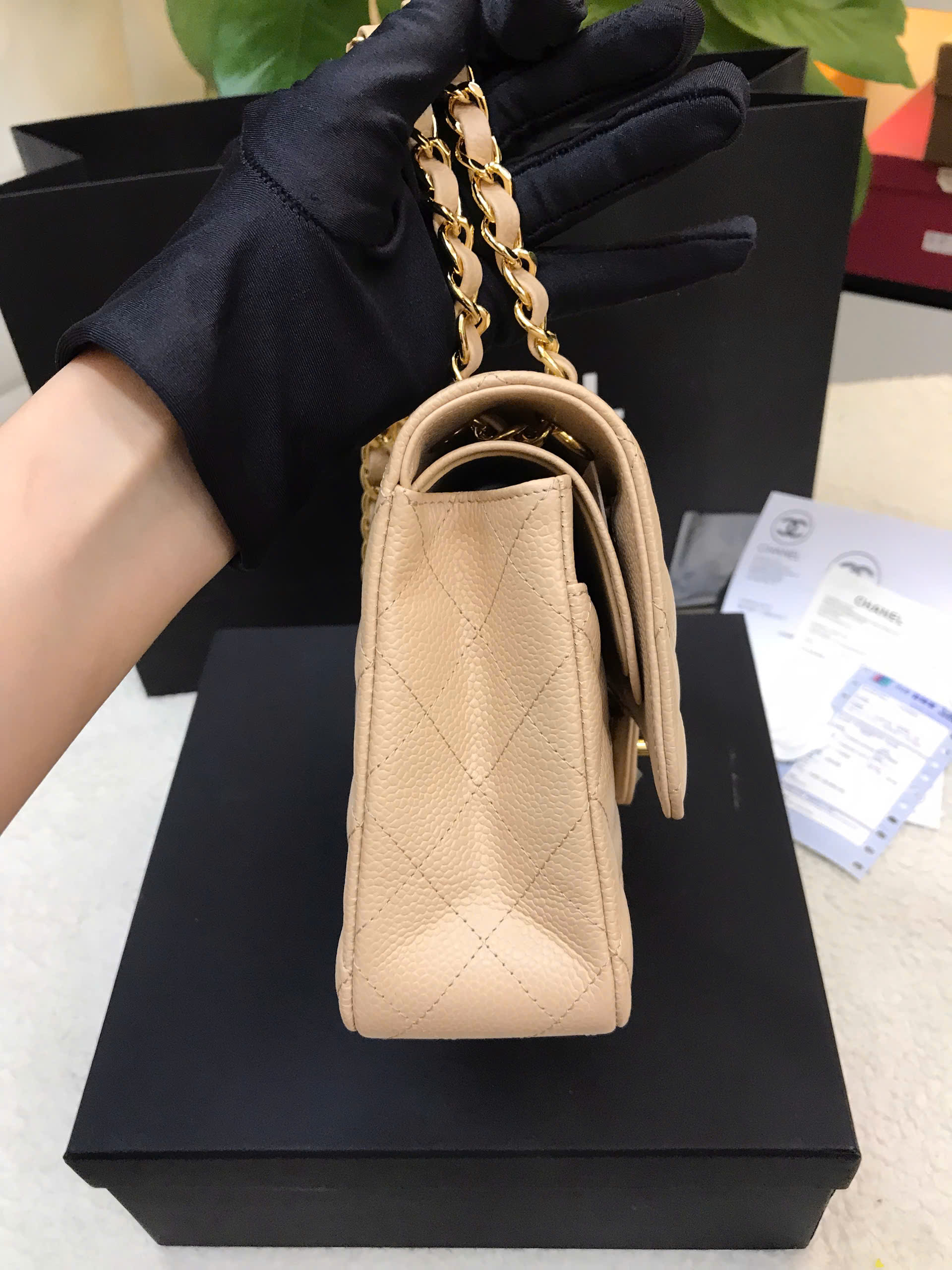 Túi Chanel Classic Beige Caviar Medium Vip Màu Be Size 25cm