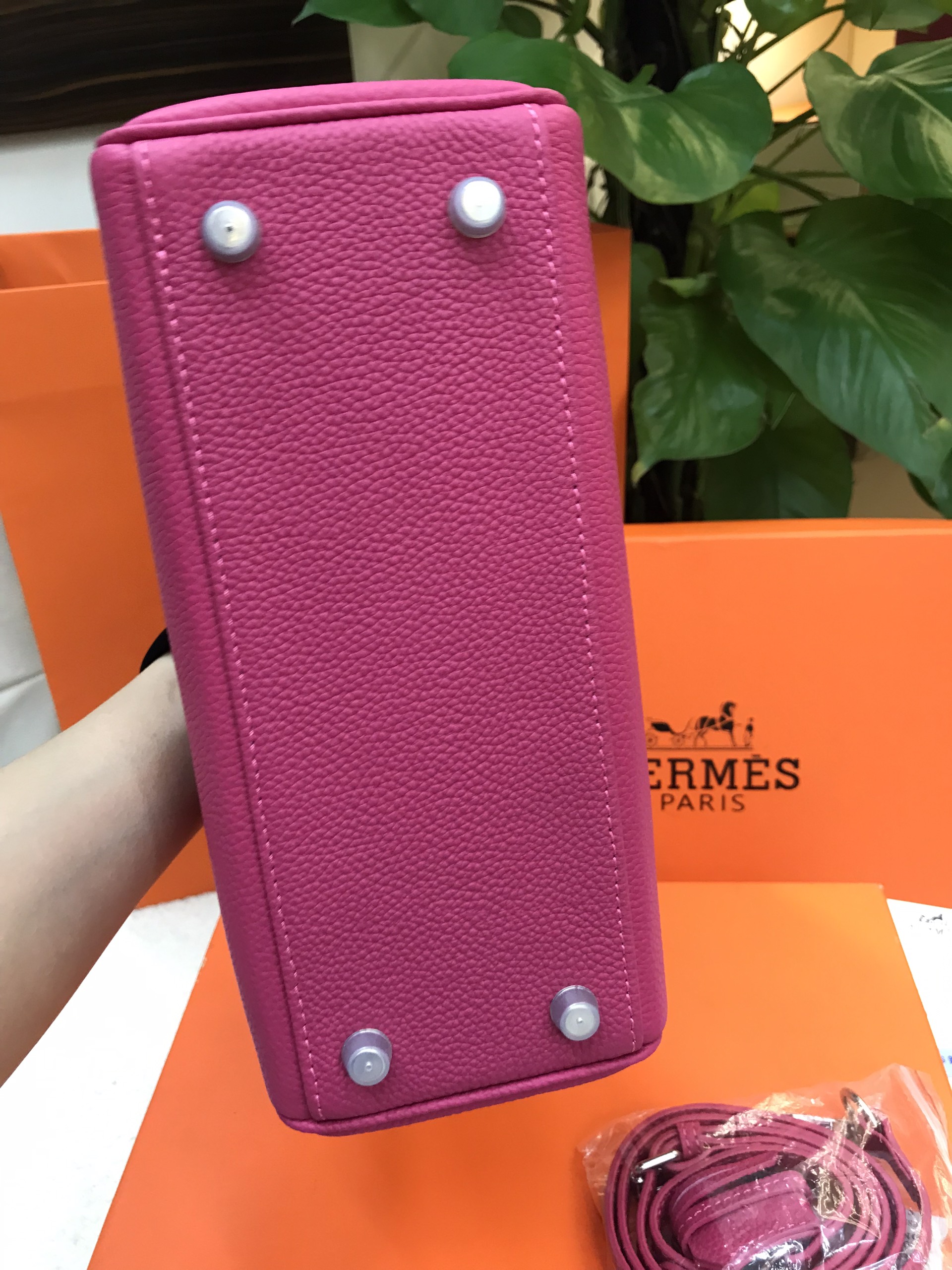 Túi Hermes Kelly 25 Da Mềm Màu Hồng Khóa Bạc Size 25cm