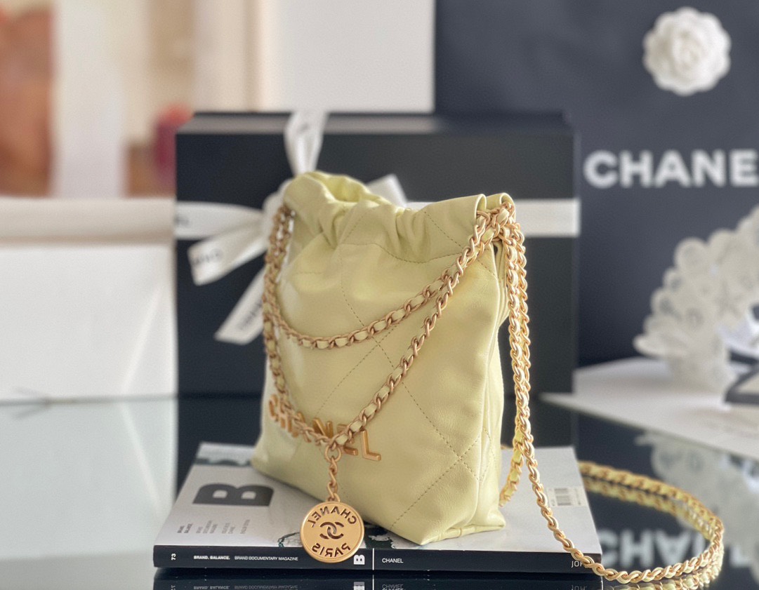 Túi Chanel Shiny Calfskin Gold Tone Metal %&&&%Light Yellow%&&&% Vip AS3980