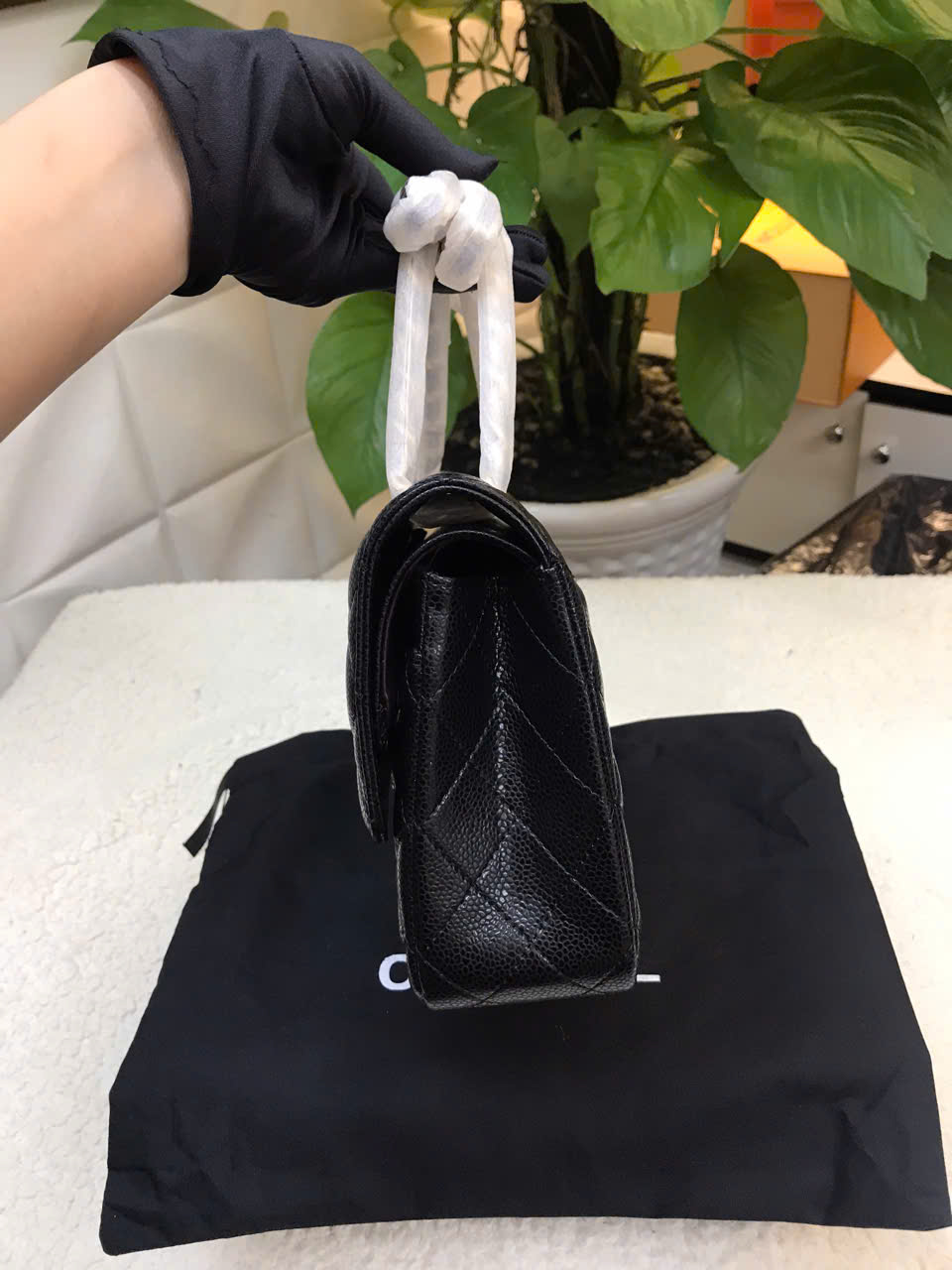 Túi Chanel Classic Flap Super Màu Đen Da Hạt Khóa Vàng Size 25cm