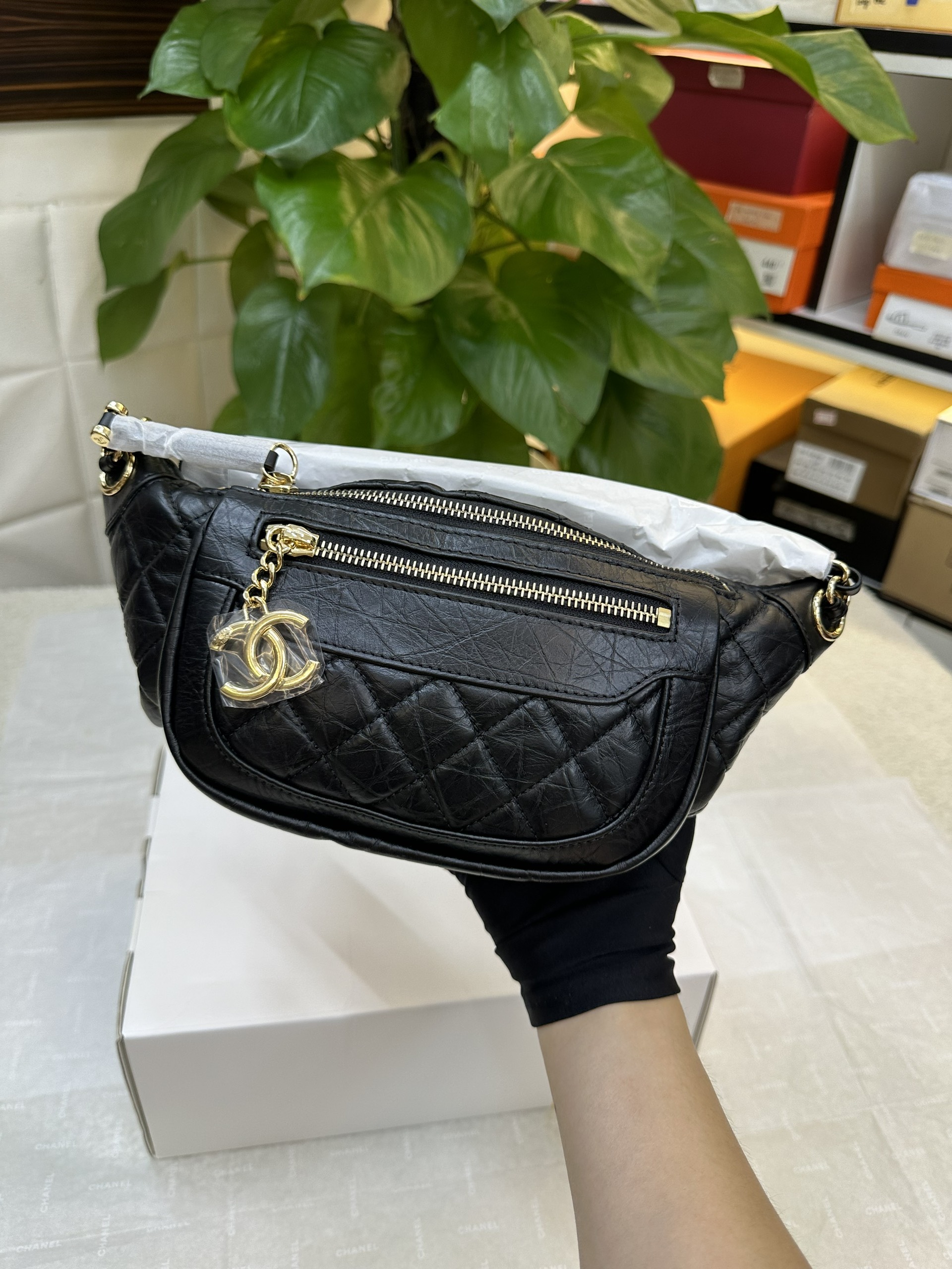 Túi Chanel Bumbag Siêu Cấp Màu Đen