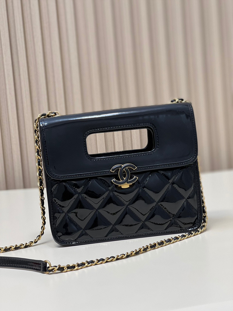 Túi Chanel 23S Size 15cm M4025