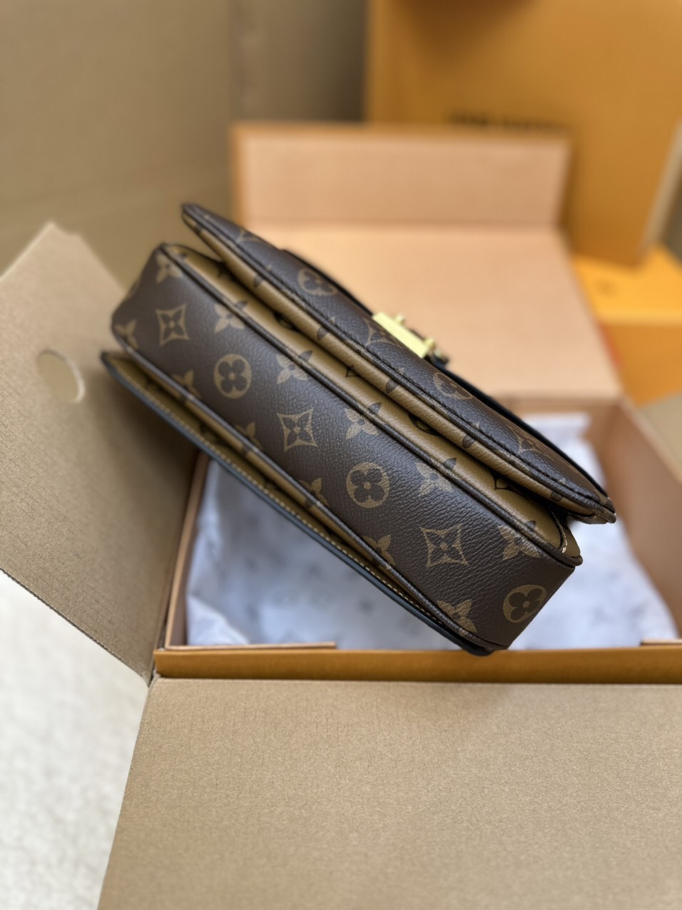 Túi Xách LV Pochette Mestis Super Size 25cm