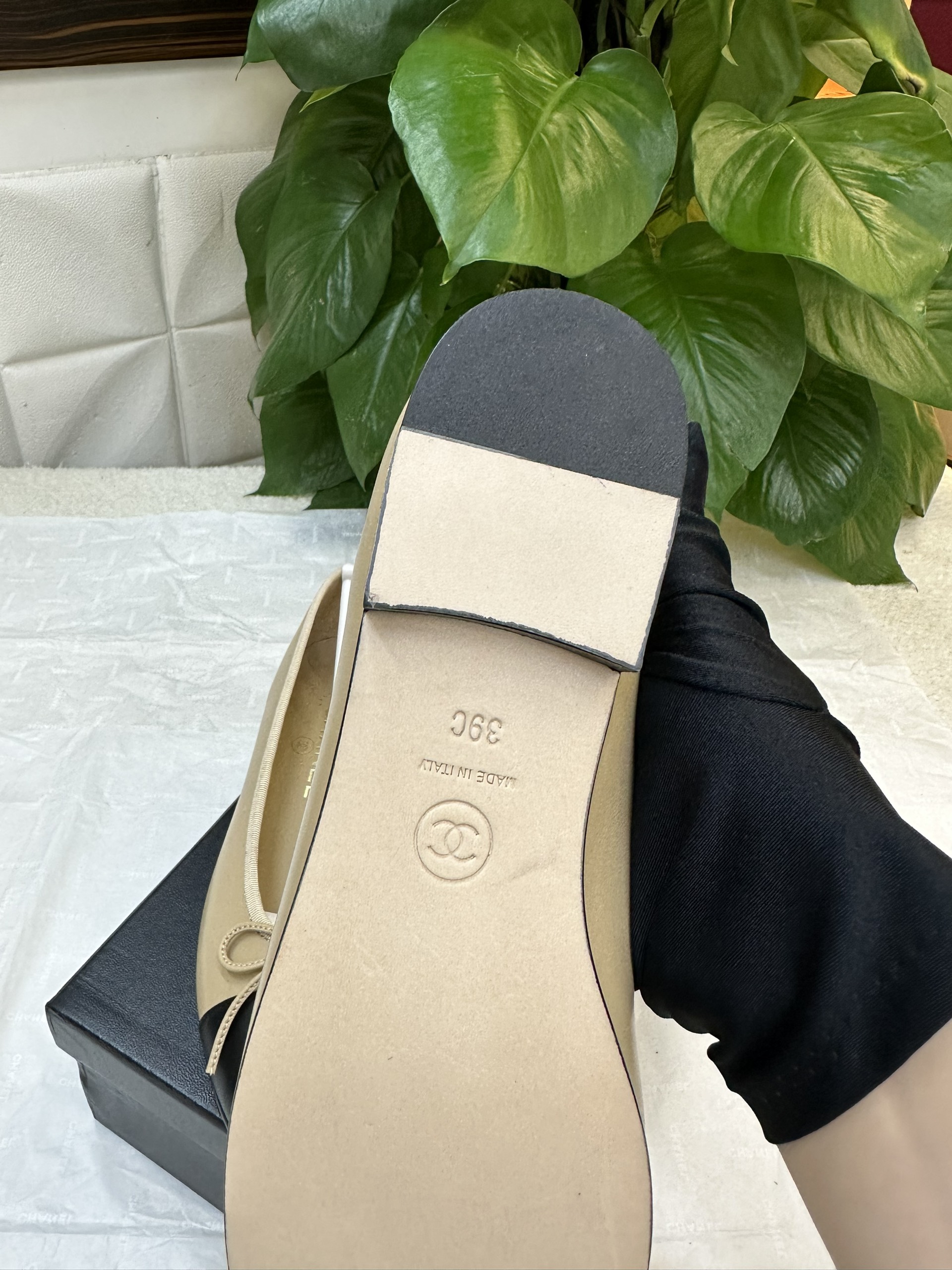 Giày Chanel Beige Ballerina Flats With Black Toe Siêu Cấp Size 39