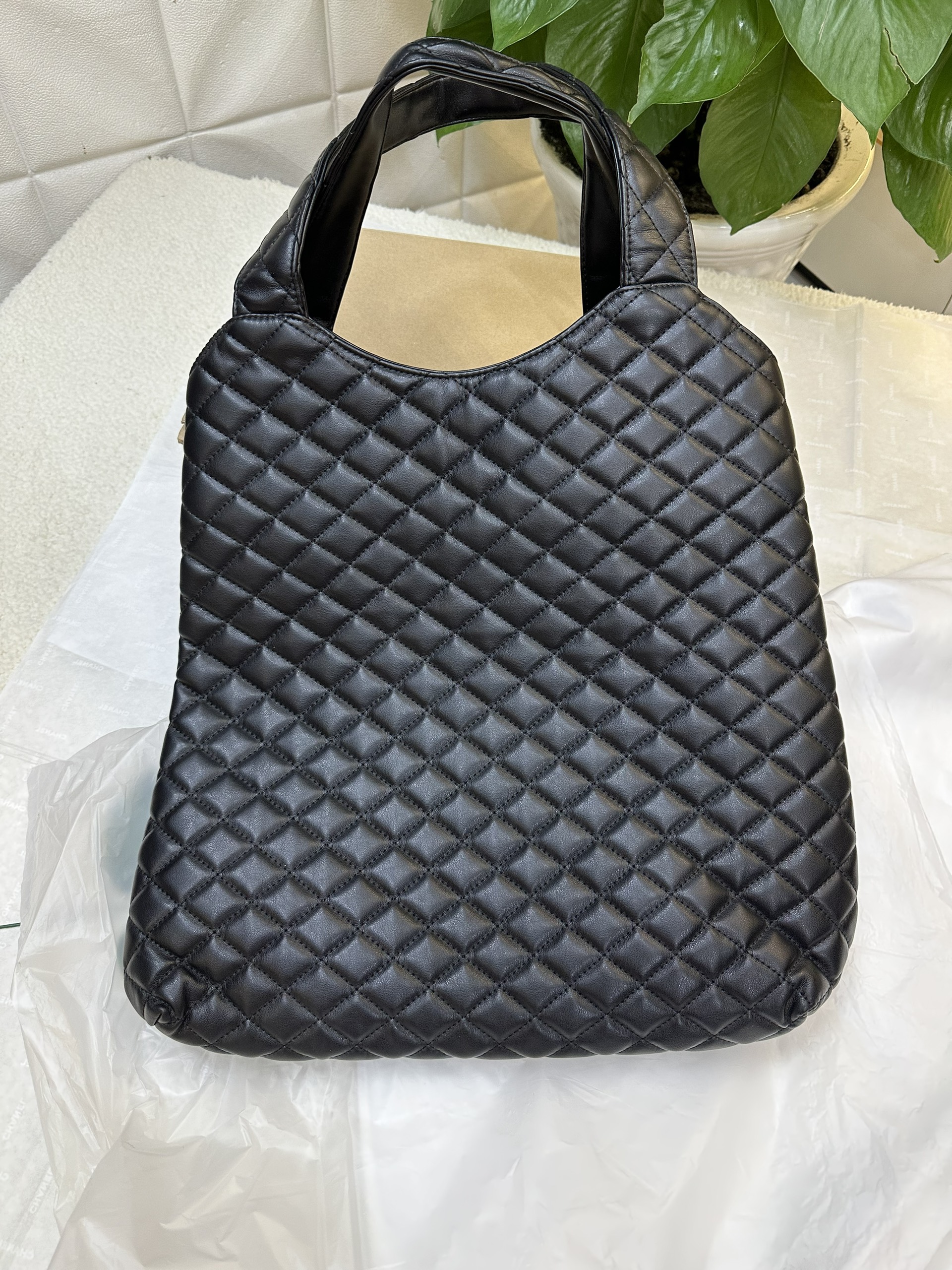 Túi YSL Icare Maxi Shopping Bag In Quilted Lambskin Super Size 34cm