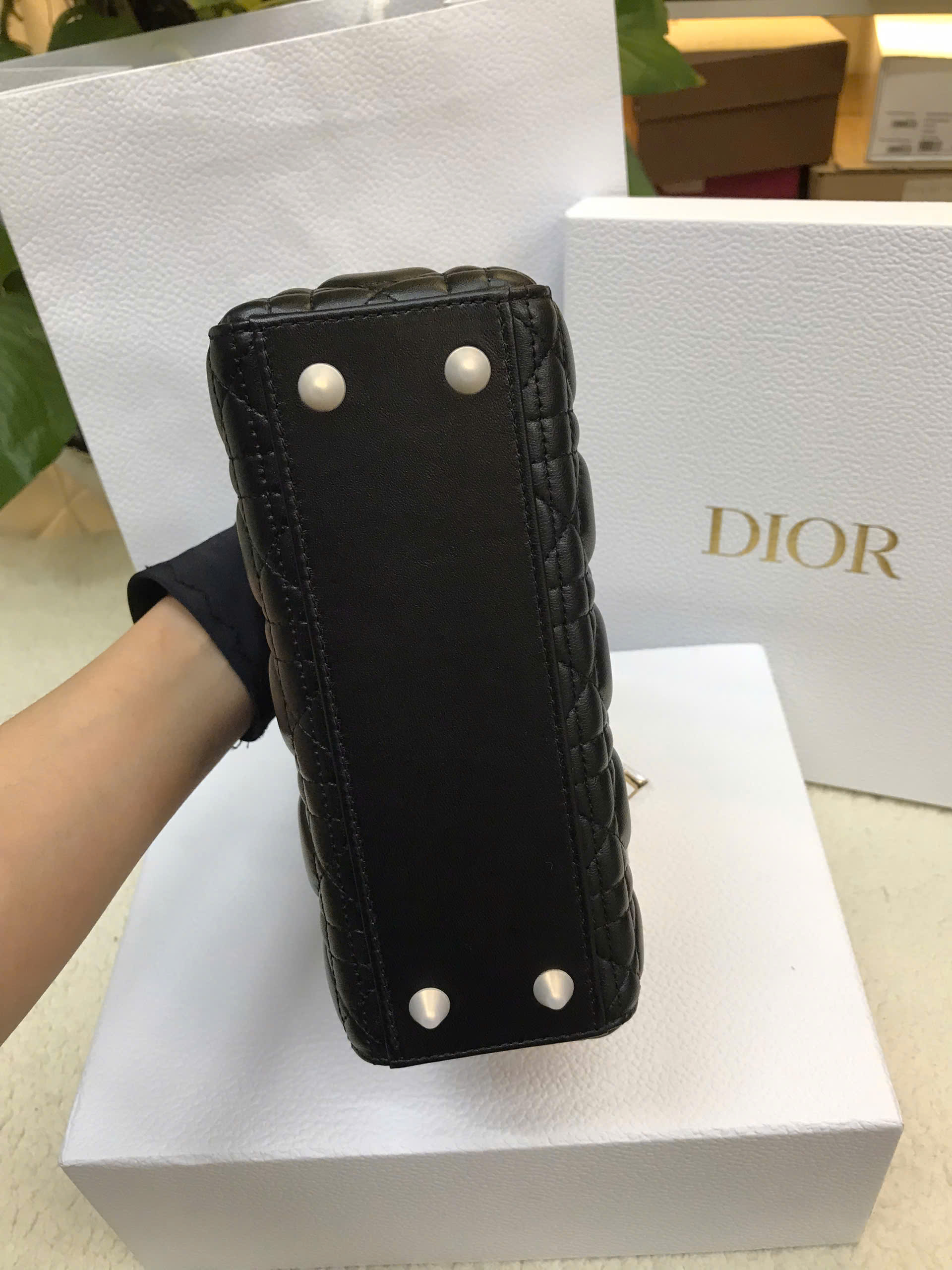 Túi Small Lady Dior Black Bag Vip Màu Đen Size 20cm