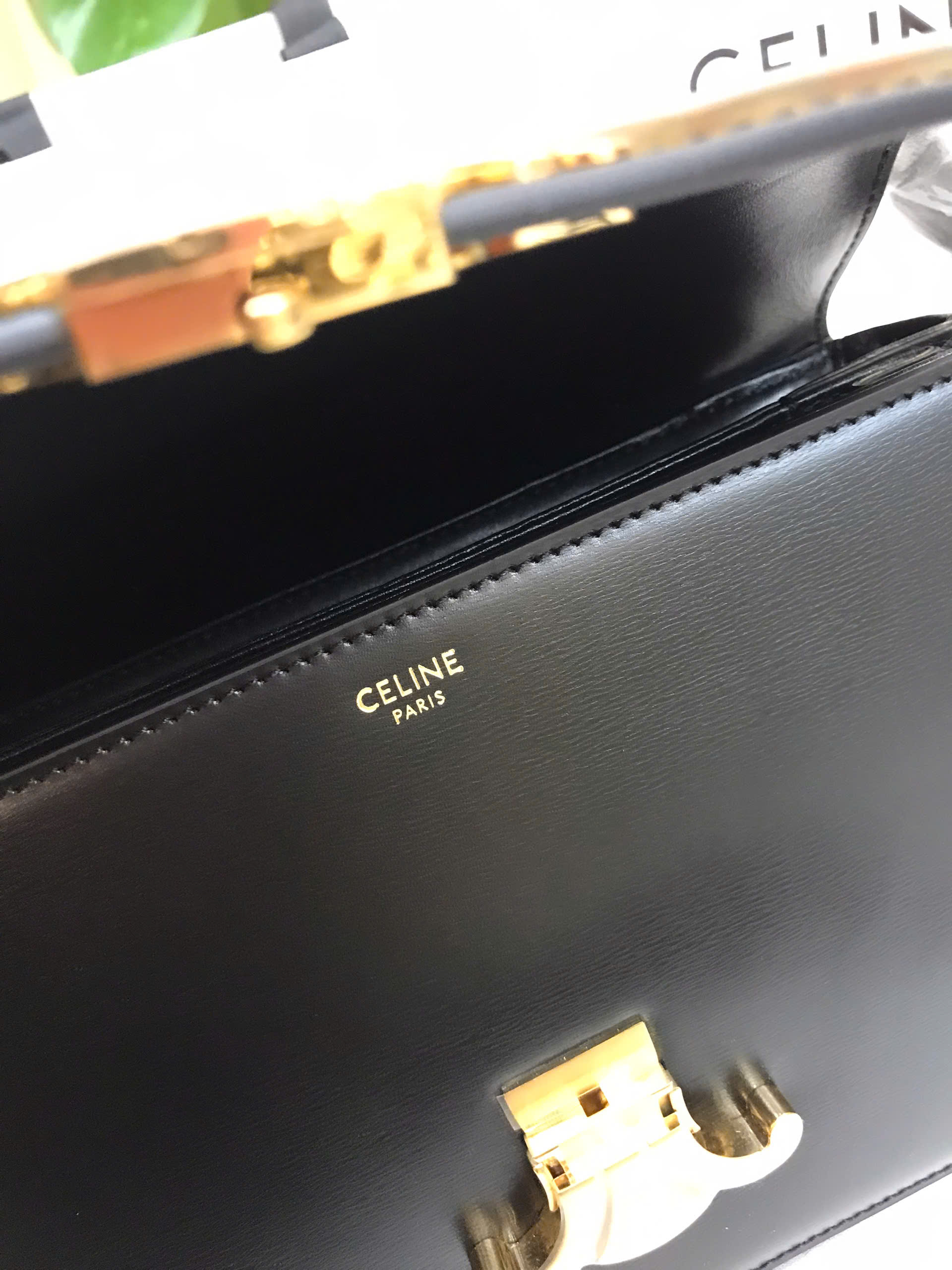 Túi Celine Classique Triomphe Bag In Shiny Calfskin Black Vip Size 22cm