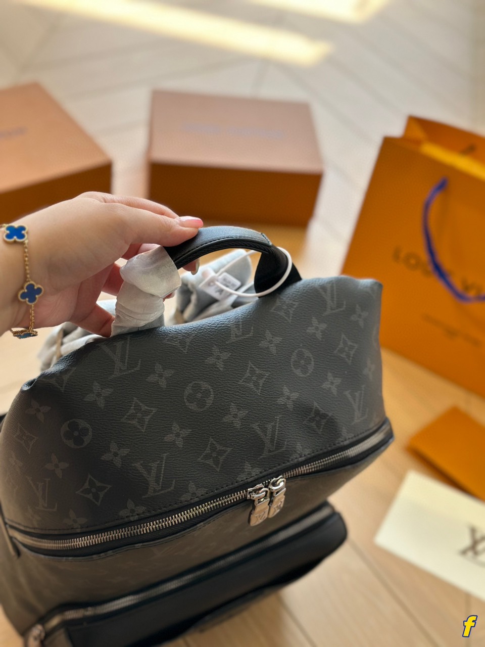 Balo Louis Vuitton Da Bò Super Cổ Điển Size 40cm