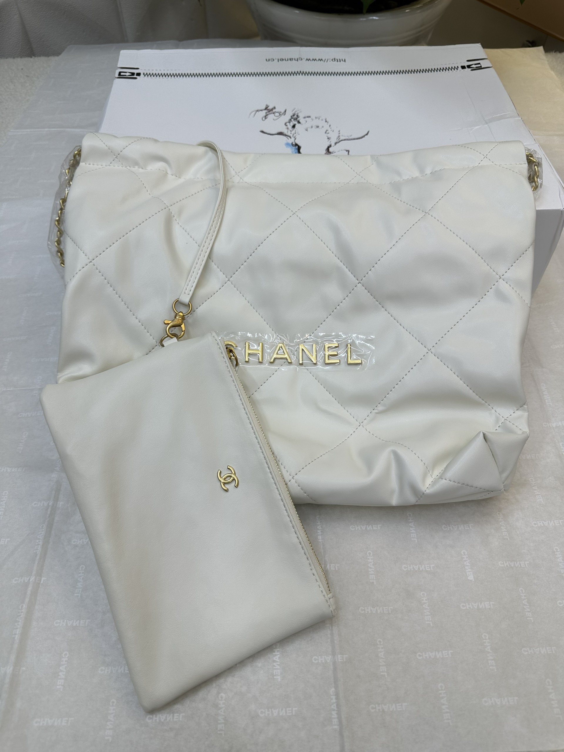 Túi Chanel Hobo White 22 Small Super Màu Trắng Size 35