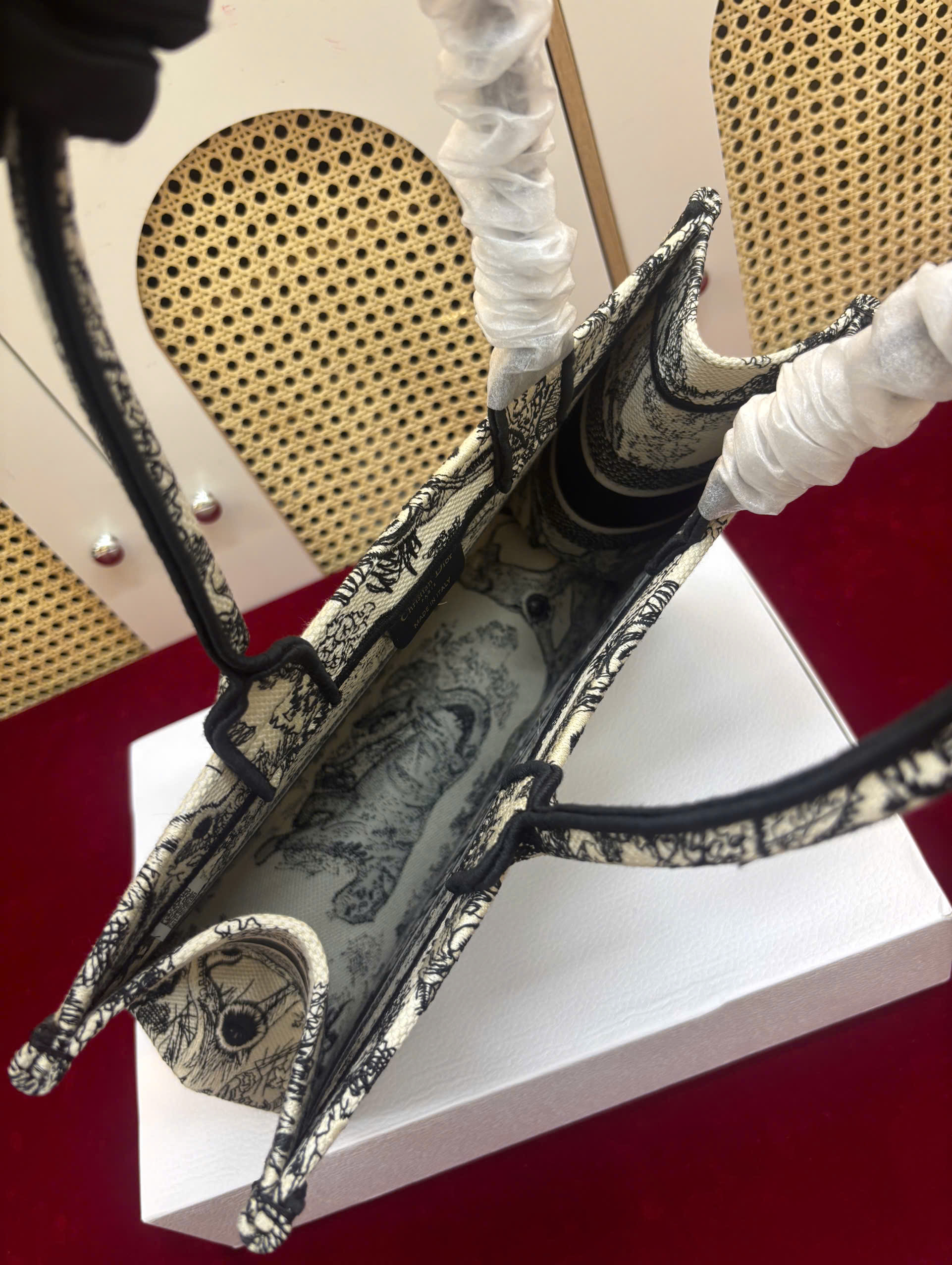 Túi Medium Dior Book Tote Super Size 36cm