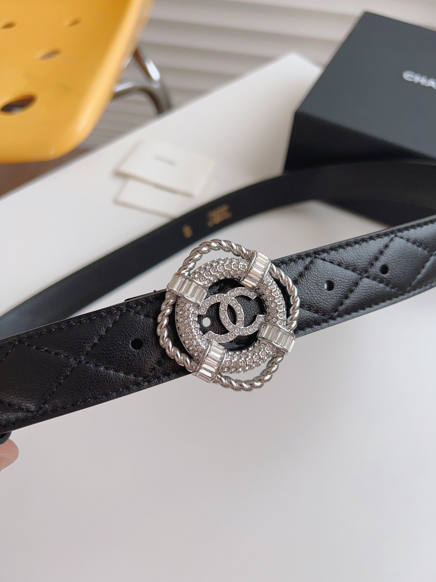 Thắt Lưng Chanel Khóa Kim Cương Lục Giác Bạc Siêu Cấp Size 3cm