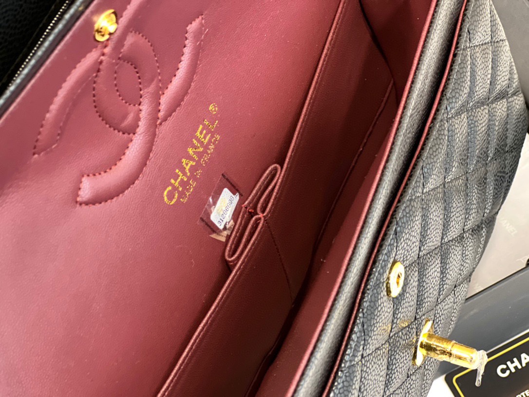 Túi Xách Chanel cClassic Super Màu Đen Da Hạt 25cm Khóa Vàng Và Bạc
